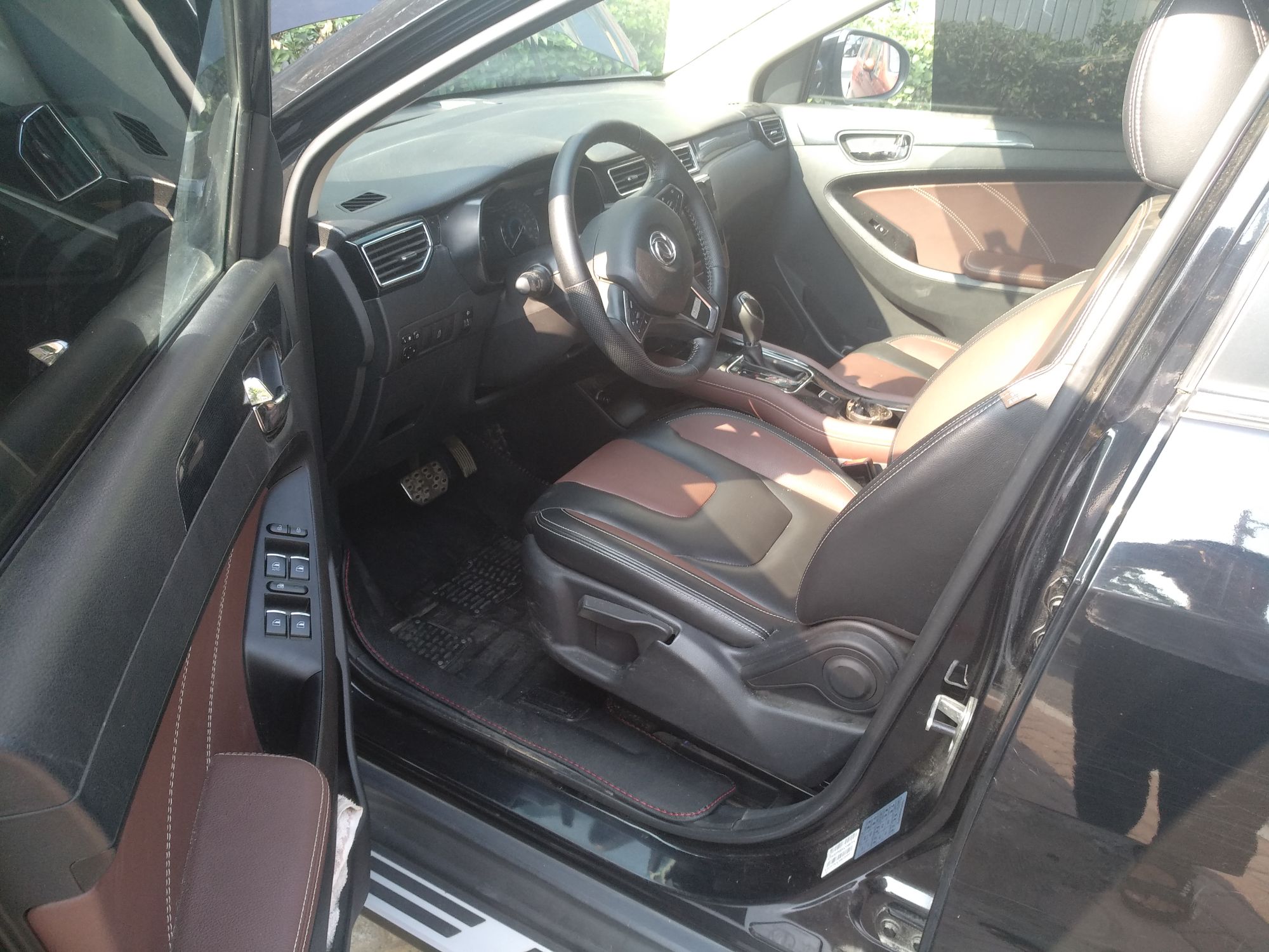 Used Dongfeng Fengon 580 2017 1.5T CVT Luxury Model Driver Seat