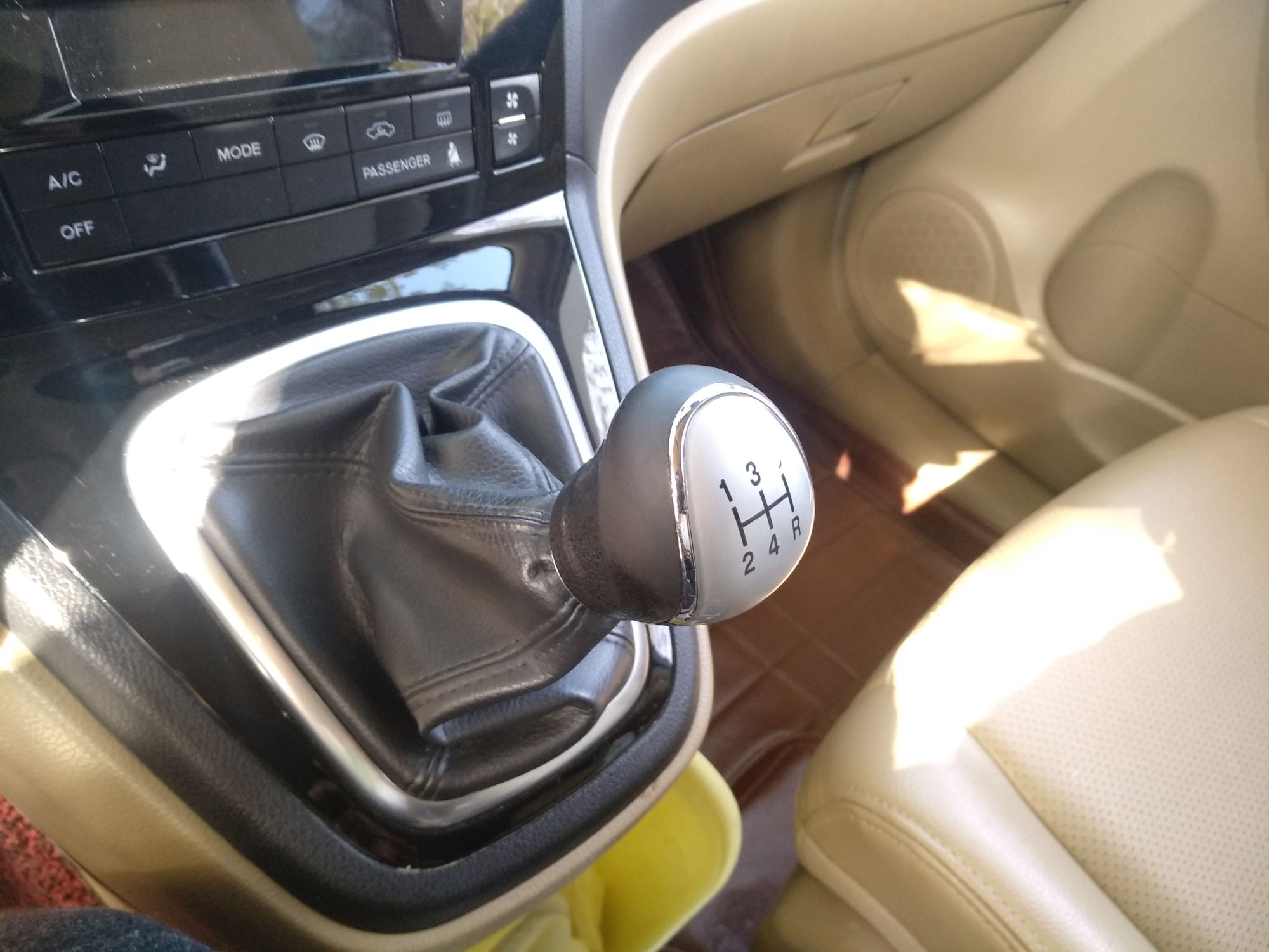 Used Haval H6 2011 2.0L Manual Two-Wheel Drive Elite Version