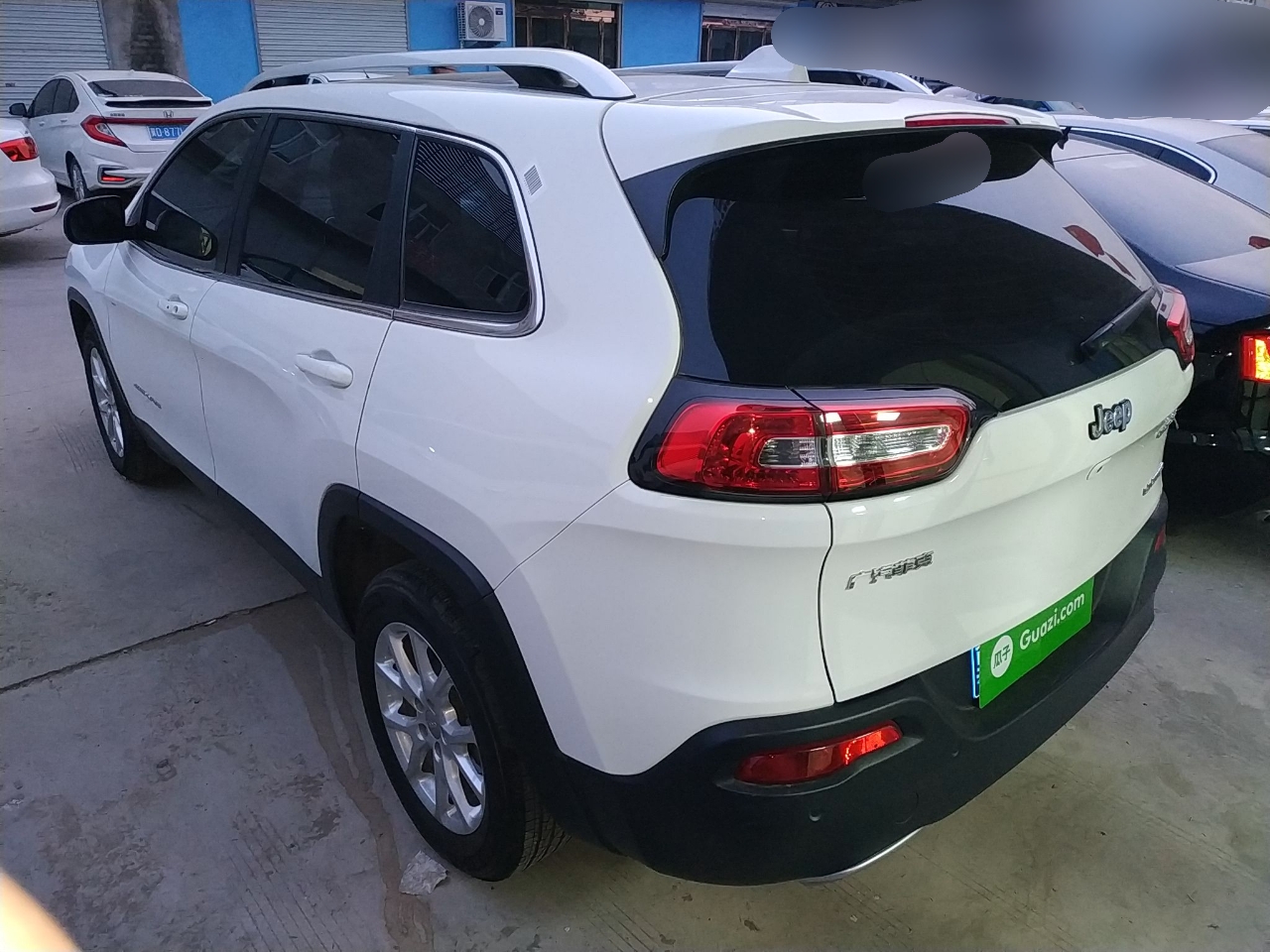 Used Jeep Cherokee 2017 2.4L Leading Edition
