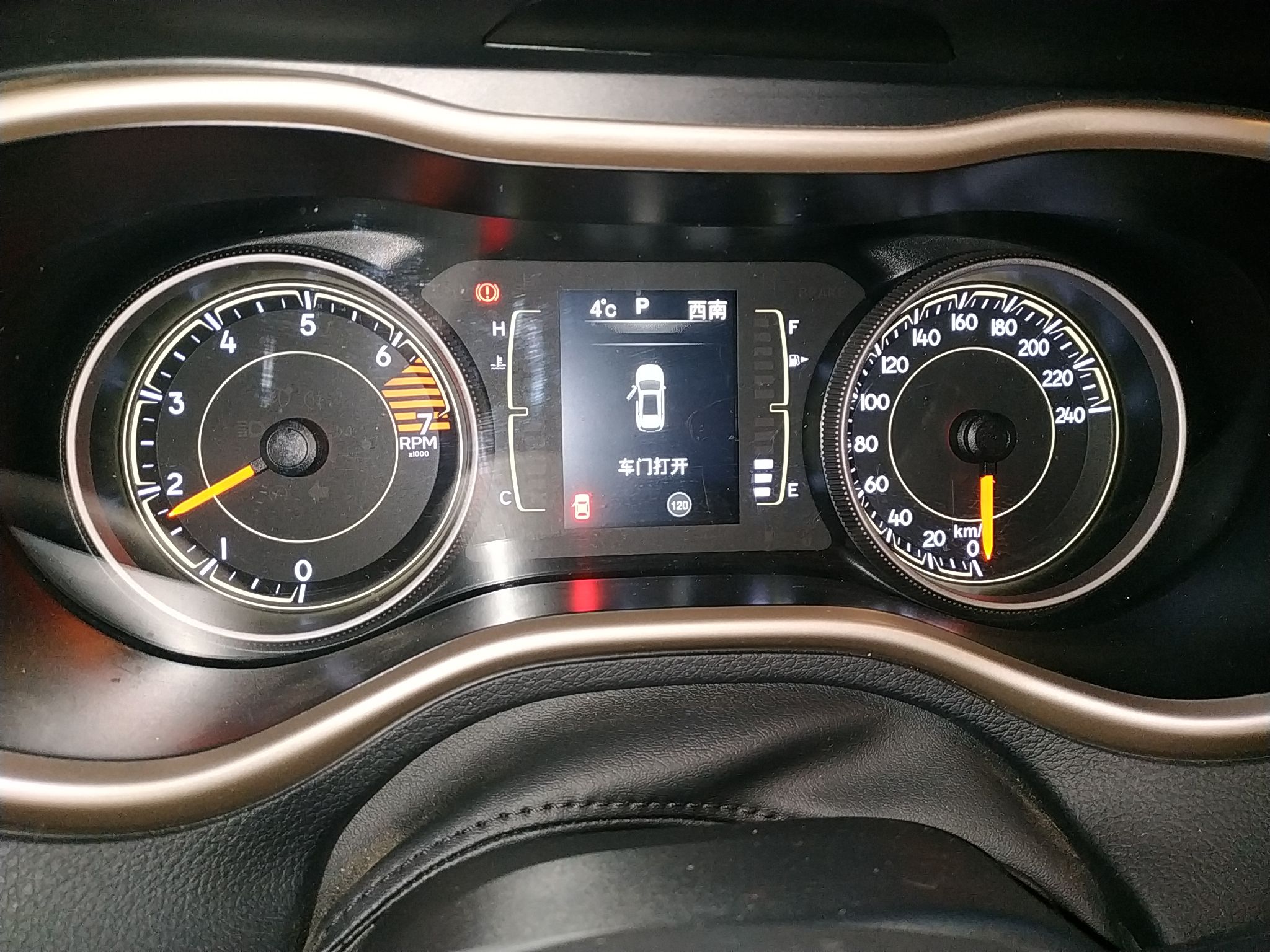 Used Jeep Cherokee 2017 2.4L Leading Edition
