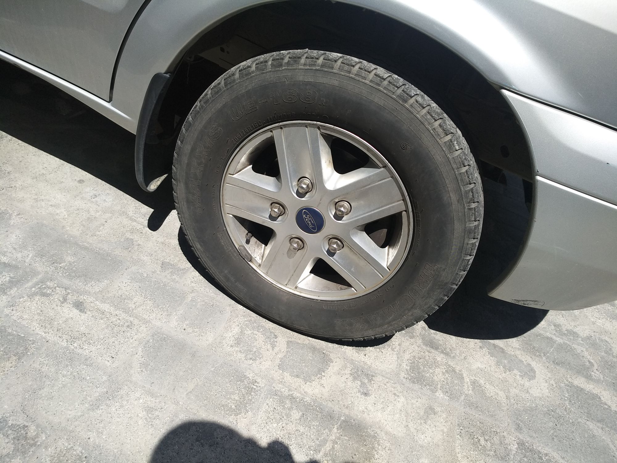 Used Ford Transit Custom 2009 2.4T Diesel Standard Version Short Wheelbase Mid-Roof China Stage III
