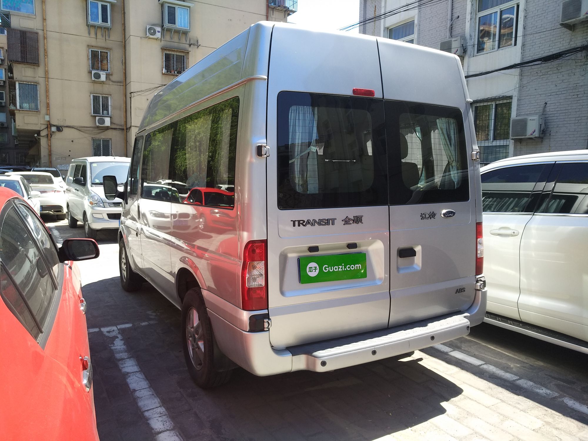 Used Ford Transit Custom 2009 2.4T Diesel Standard Version Short Wheelbase Mid-Roof China Stage III
