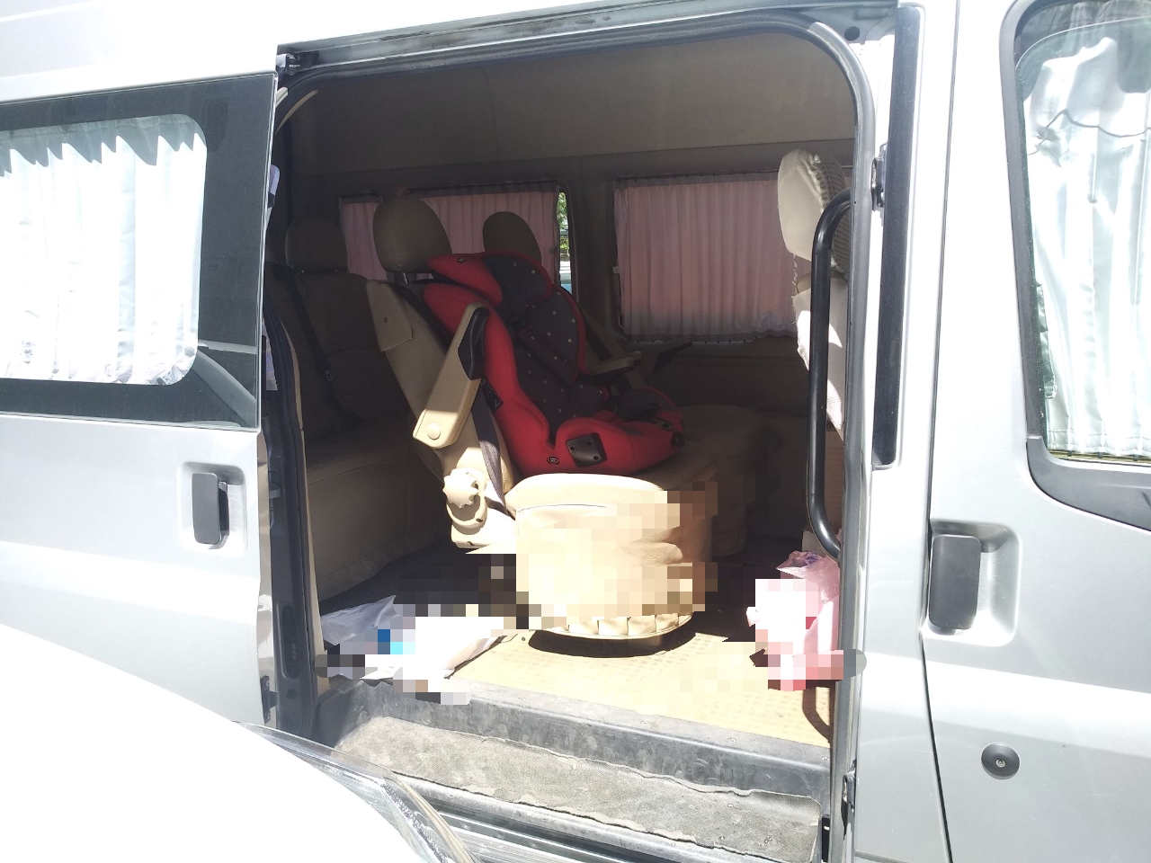 Used Ford Transit Custom 2009 2.4T Diesel Standard Version Short Wheelbase Mid-Roof China Stage III
