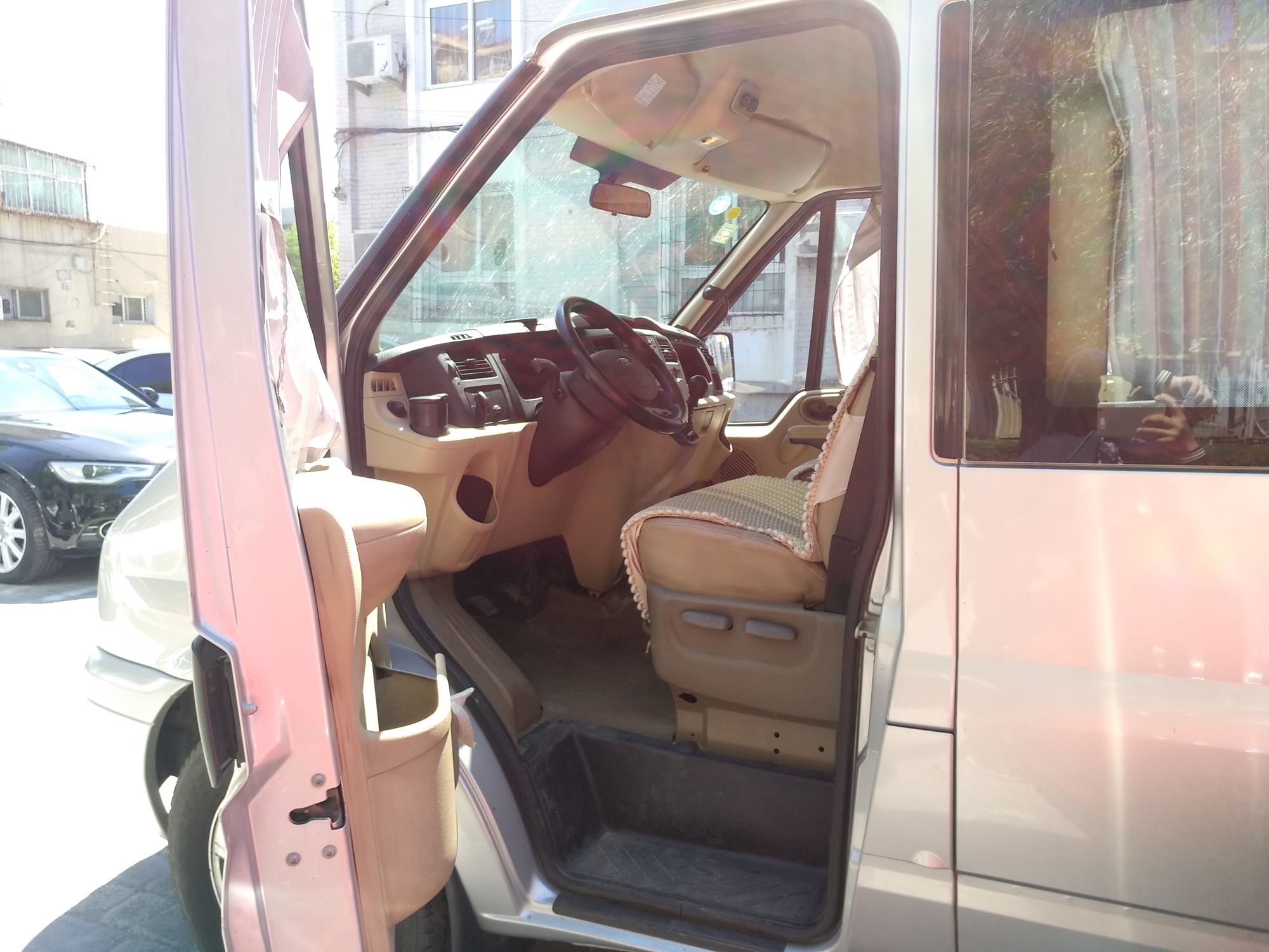 Used Ford Transit Custom 2009 2.4T Diesel Standard Version Short Wheelbase Mid-Roof China Stage III
