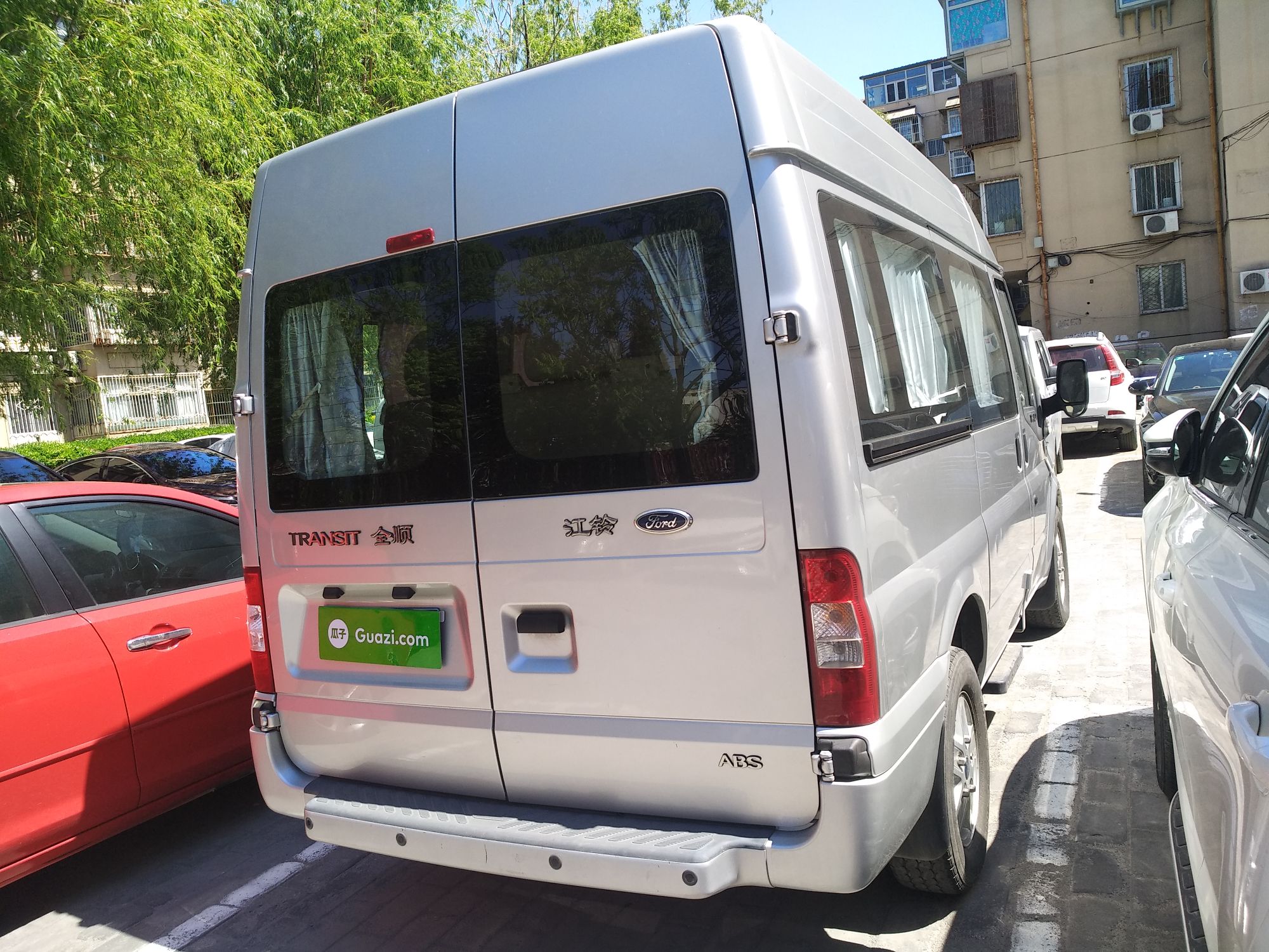 Used Ford Transit Custom 2009 2.4T Diesel Standard Version Short Wheelbase Mid-Roof China Stage III
