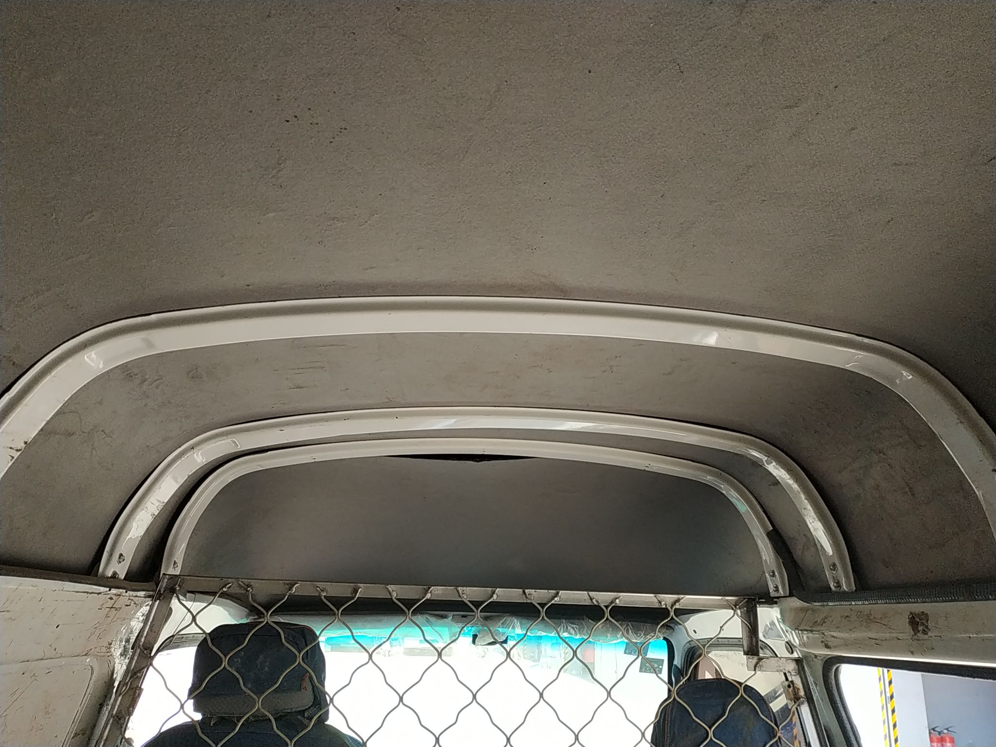Used Jinbei Hiace 2018 2.0L Fifth-Generation Box Truck Standard Roof 2 Seats 4G21C
