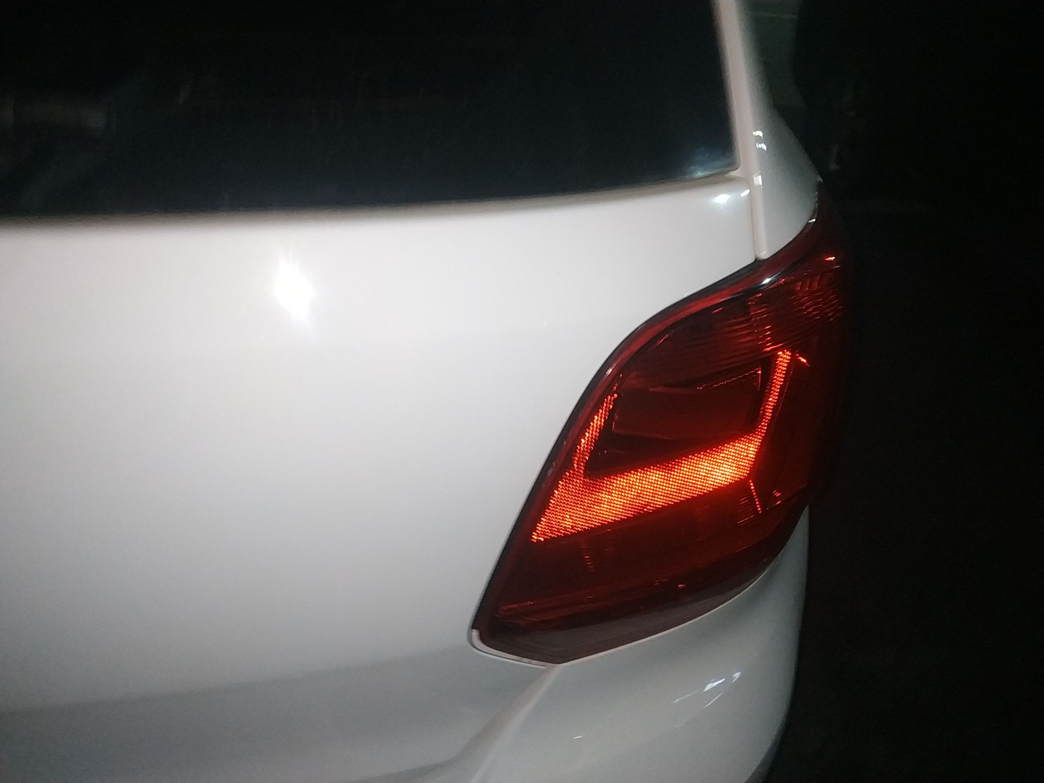 Used Chery Little Ant 2022 Updated Version Sweet Pink Edition Full-Sugar Version 55kW 408km Range (Triple-Lithium Battery) Right Rear Taillight