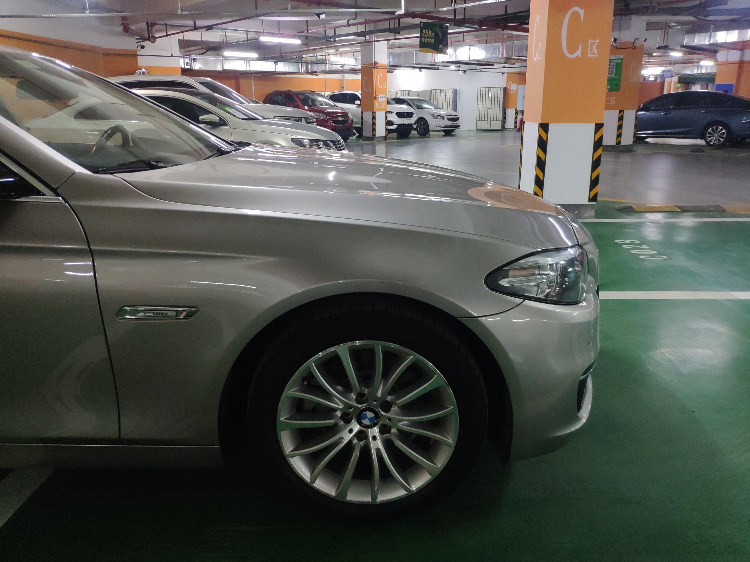 Used BMW 5 Series 2014 525Li Luxury Design Package