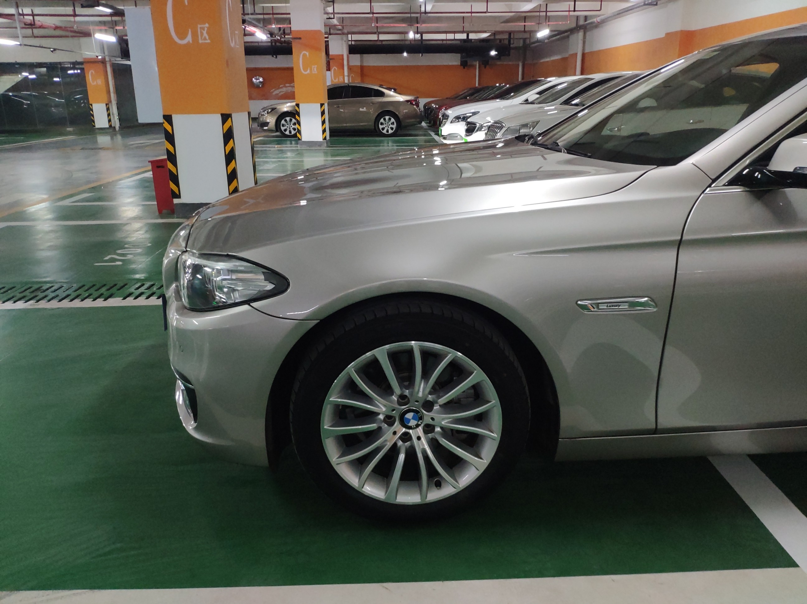 Used BMW 5 Series 2014 525Li Luxury Design Package