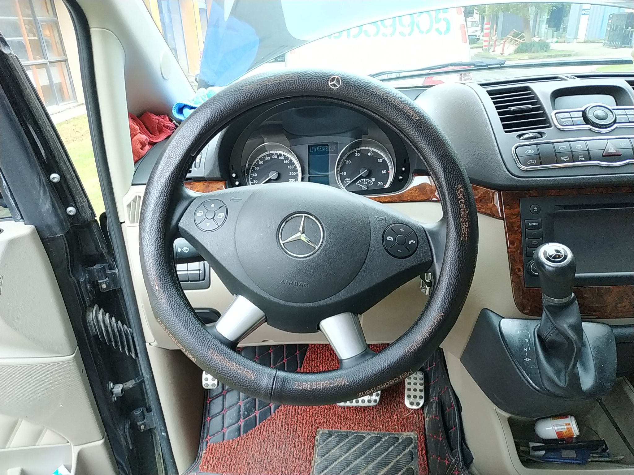 Used Mercedes-Benz Viano 2013 3.0L Navigator Edition Steering Wheel