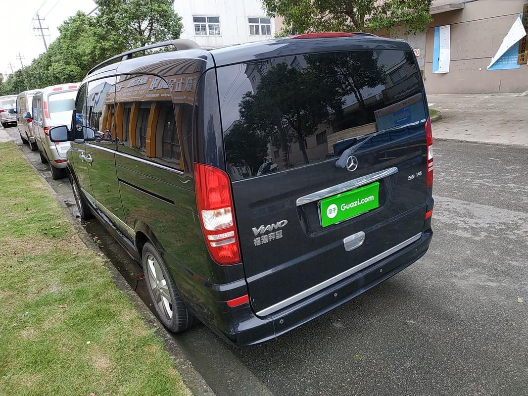 Used Mercedes-Benz Viano 2013 3.0L Navigator Edition Rear Left 45 Deg