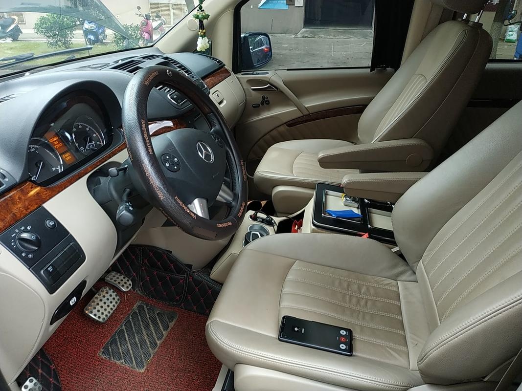 Used Mercedes-Benz Viano 2013 3.0L Navigator Edition Left Front Seat