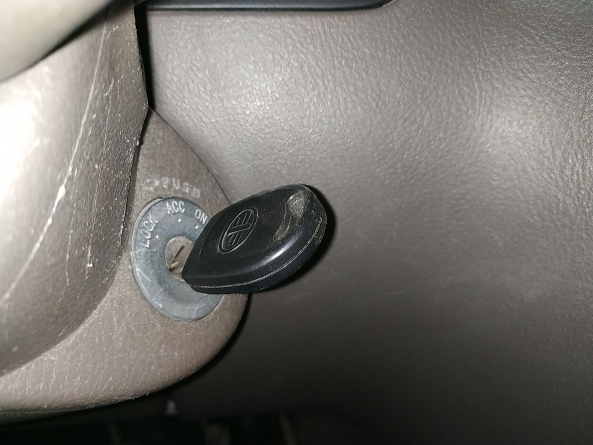 Used FAW Senya M80 2011 Value Edition 1.3L Manual 7-Seater
