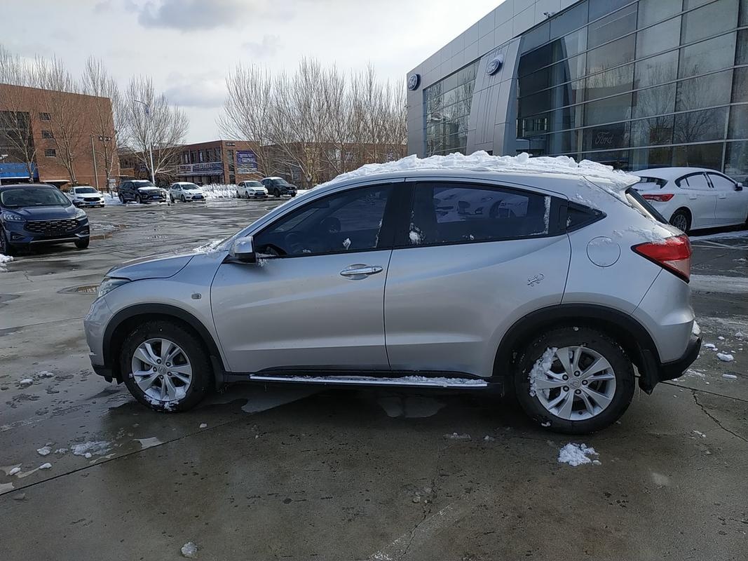 Used Honda Vezel 2015 1.5L CVT two-wheel drive Comfort trim
