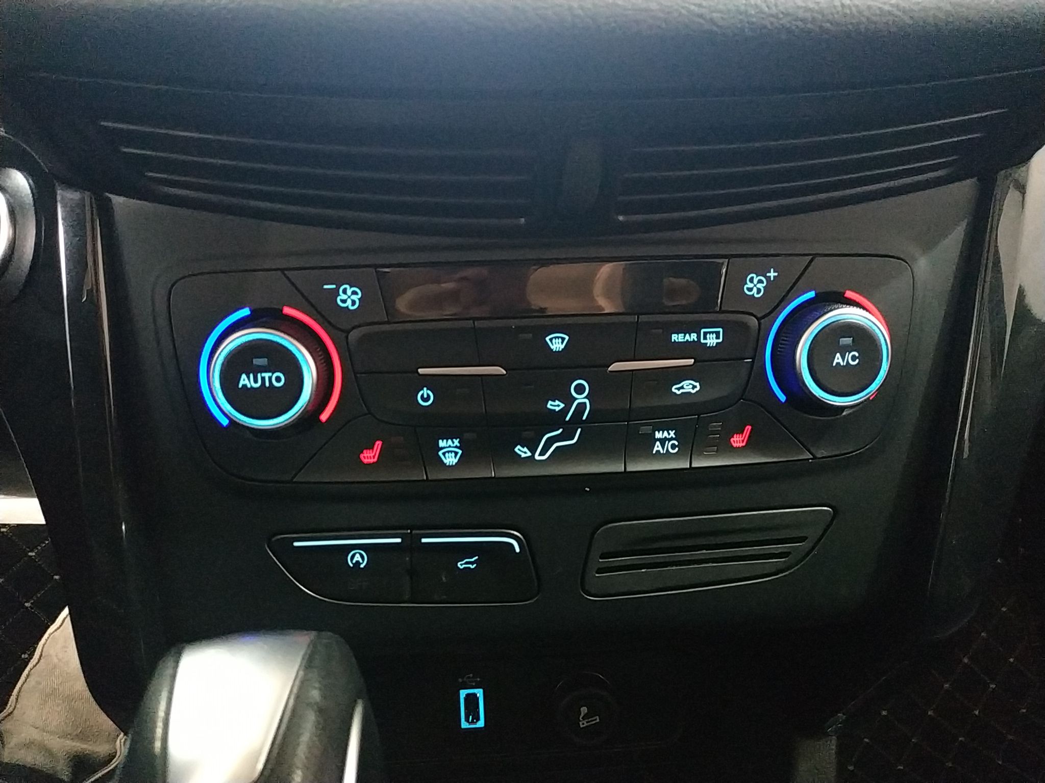 Used Ford Kuga 2018 EcoBoost 180 Four-Wheel Drive Luxury Wing Model
