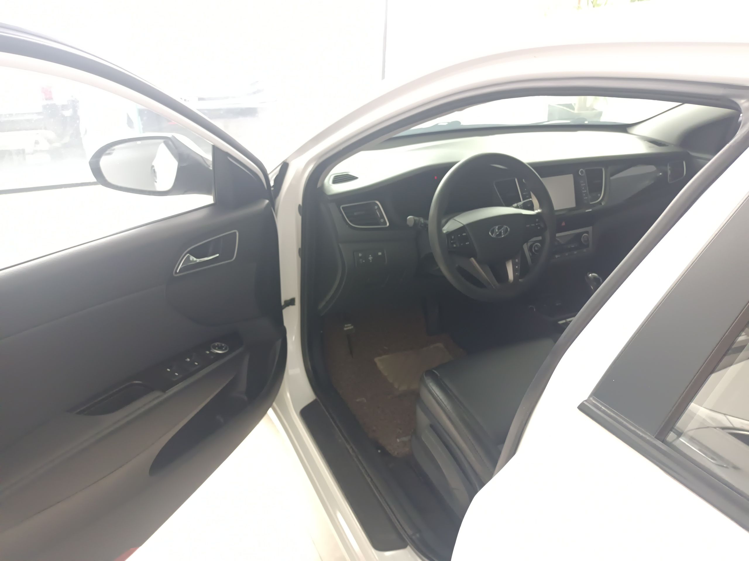 Used Hyundai Mistra 2014 1.8L Automatic Smart GLS Driver Seat