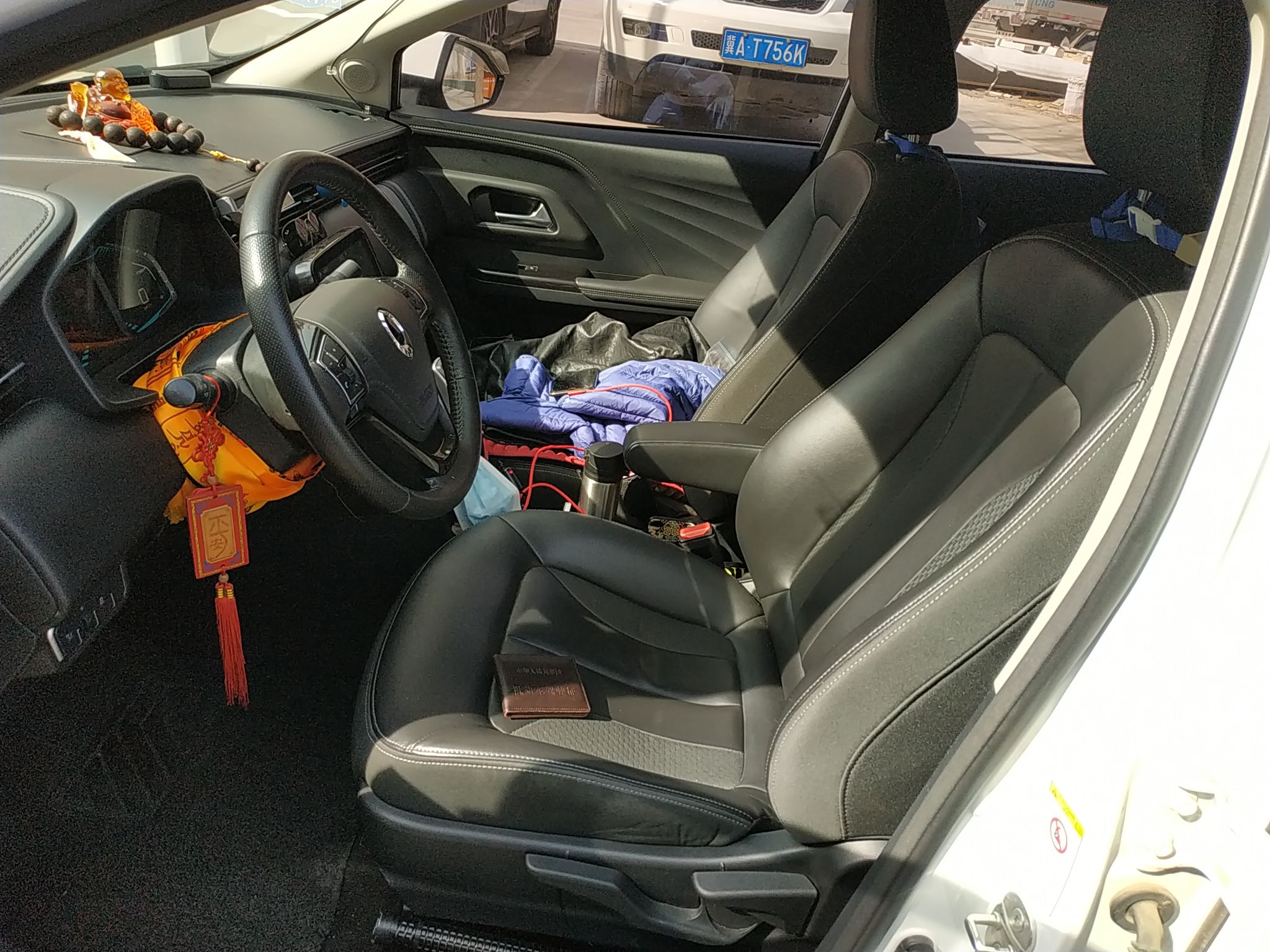 Used ORA iQ 2018 High-Range Version Smart Connectivity Model
