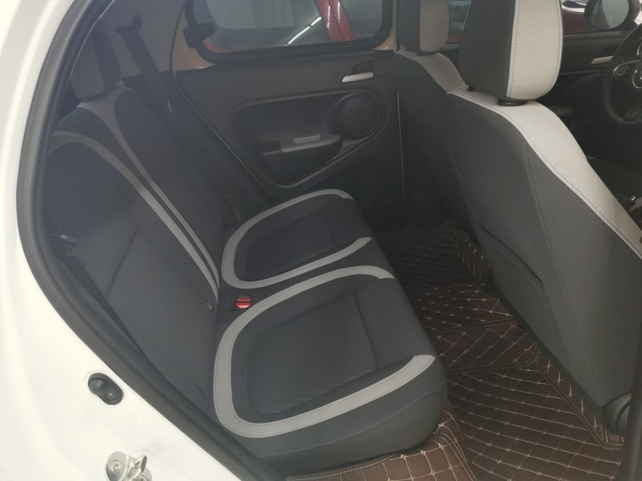Used ORA Black Cat 2021 301 km Basic Version
