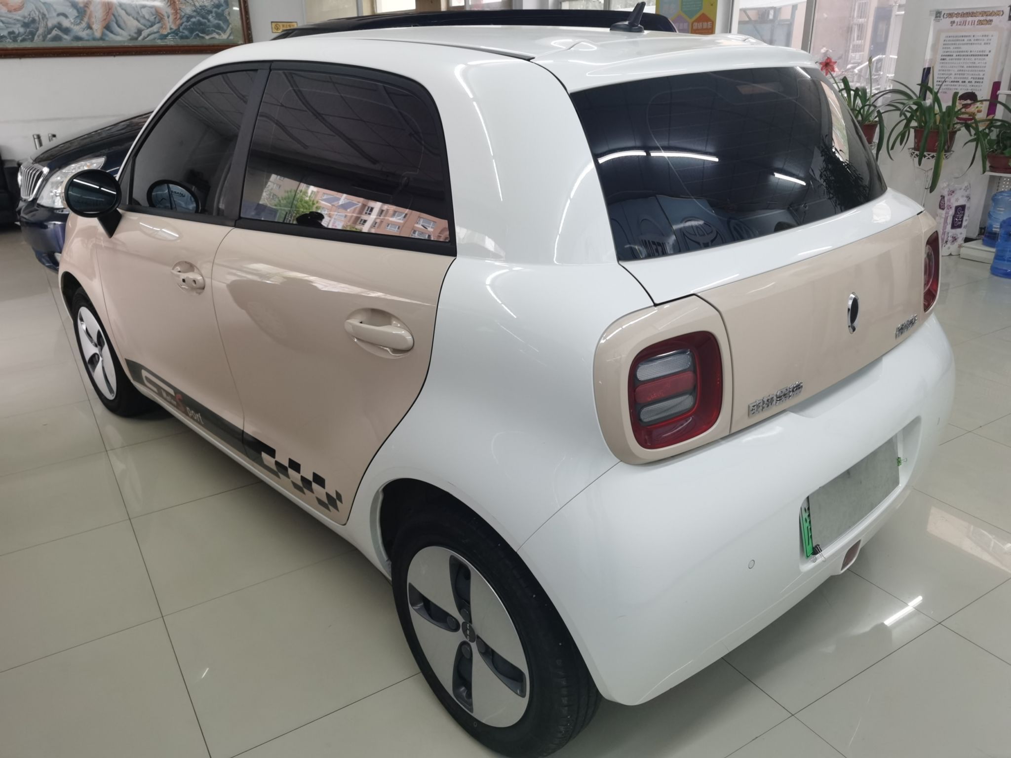 Used ORA Black Cat 2021 301 km Basic Version
