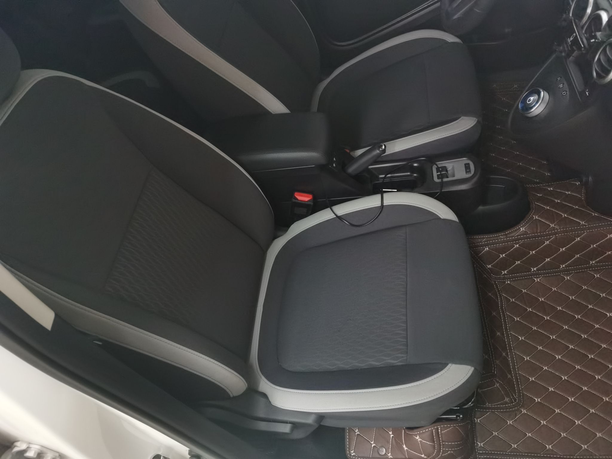 Used ORA Black Cat 2021 301 km Basic Version
