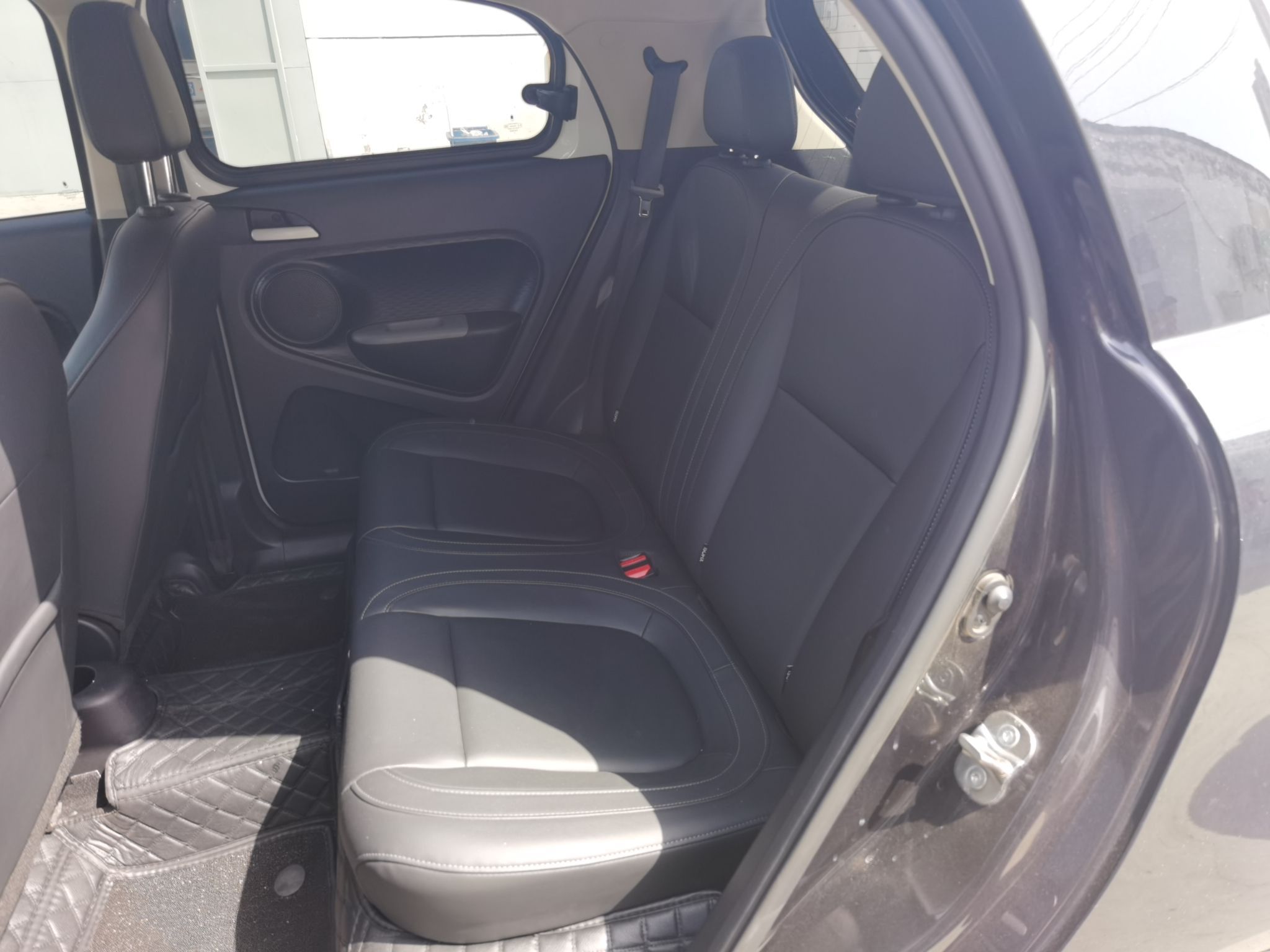 Used ORA Black Cat 2019 351 km Family Edition
