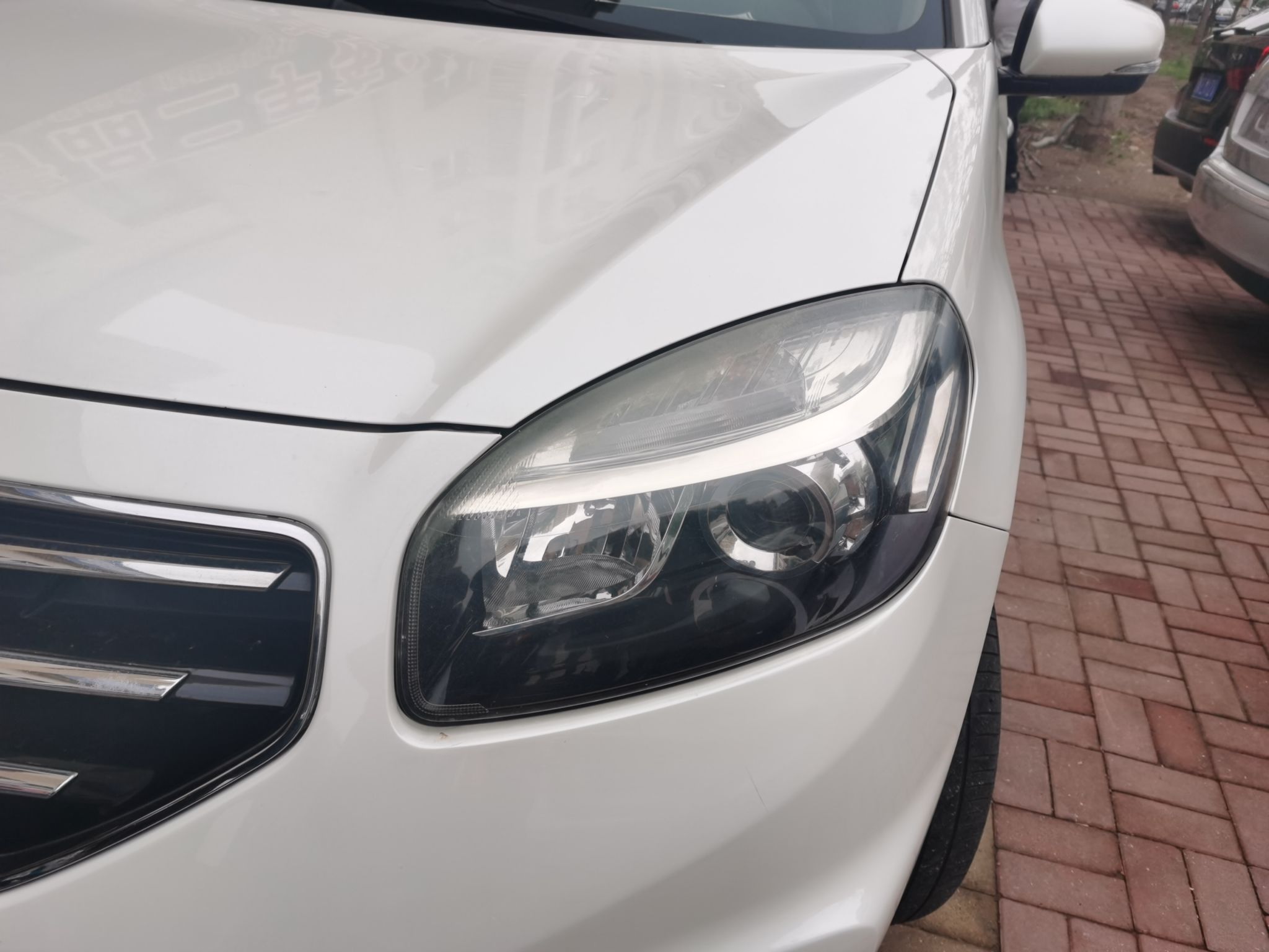 Used Renault Koleos 2013 2.5L Two-Wheel Drive Comfort Edition
