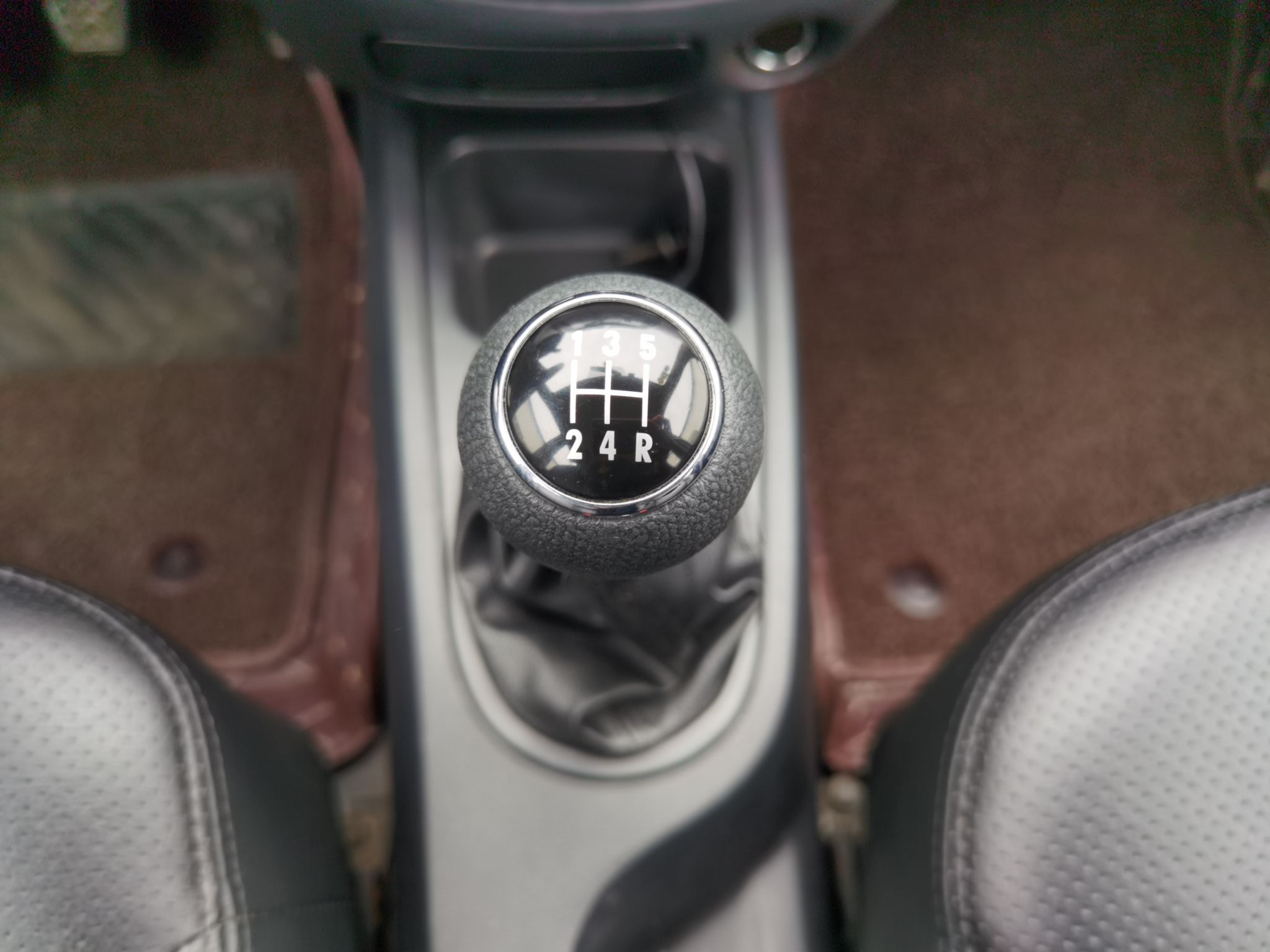 Used FAW Weizhi V5 2013 1.5L Manual Elite Model China IV Standard
