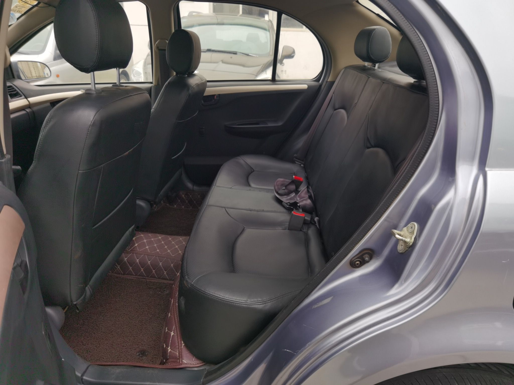 Used FAW Weizhi V5 2013 1.5L Manual Elite Model China IV Standard
