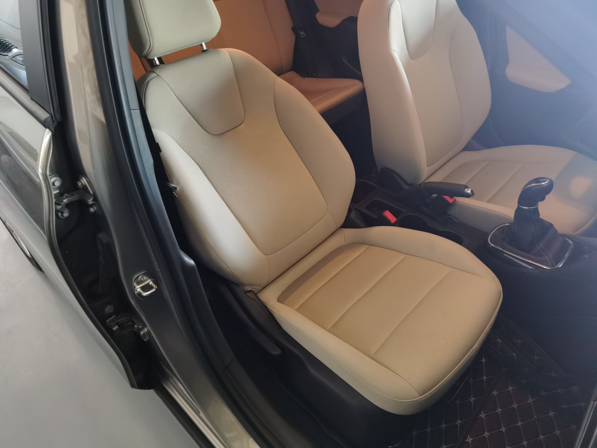 Used Buick Excelle 2018 15N Manual Elite Version
