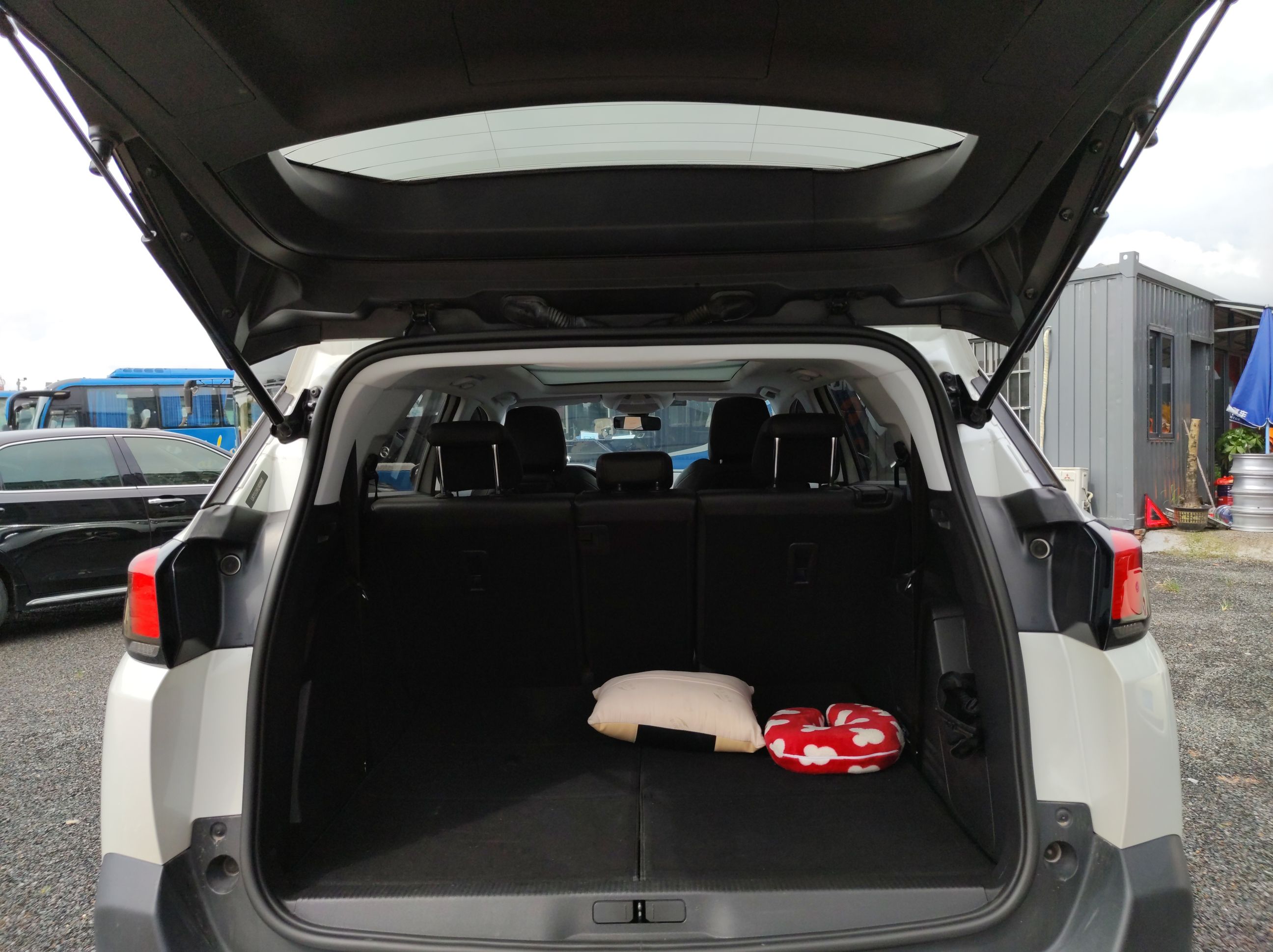 Used Peugeot 5008 2017 350THP 7-Seater Elite Edition
