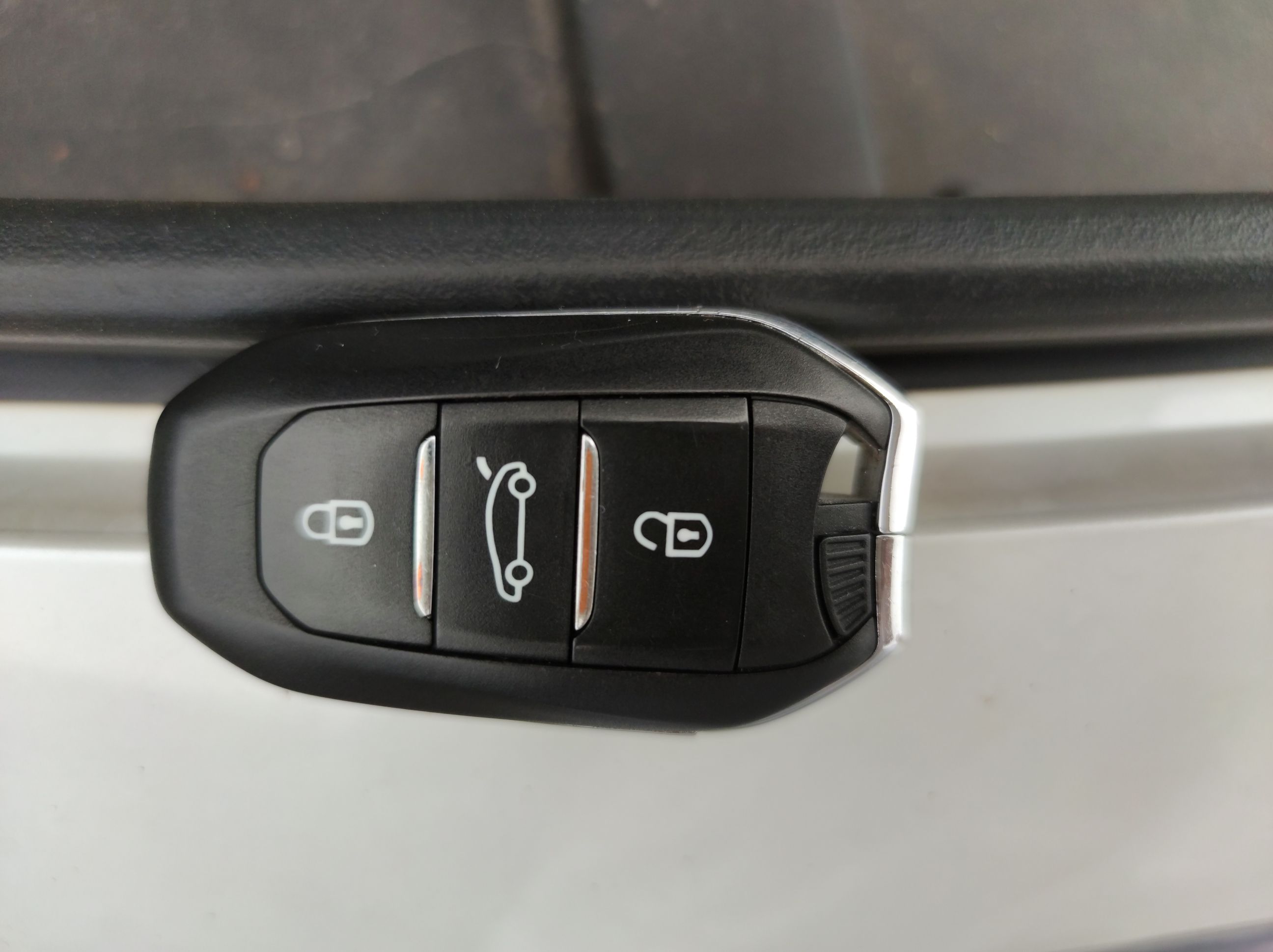 Used Peugeot 5008 2017 350THP 7-Seater Elite Edition
