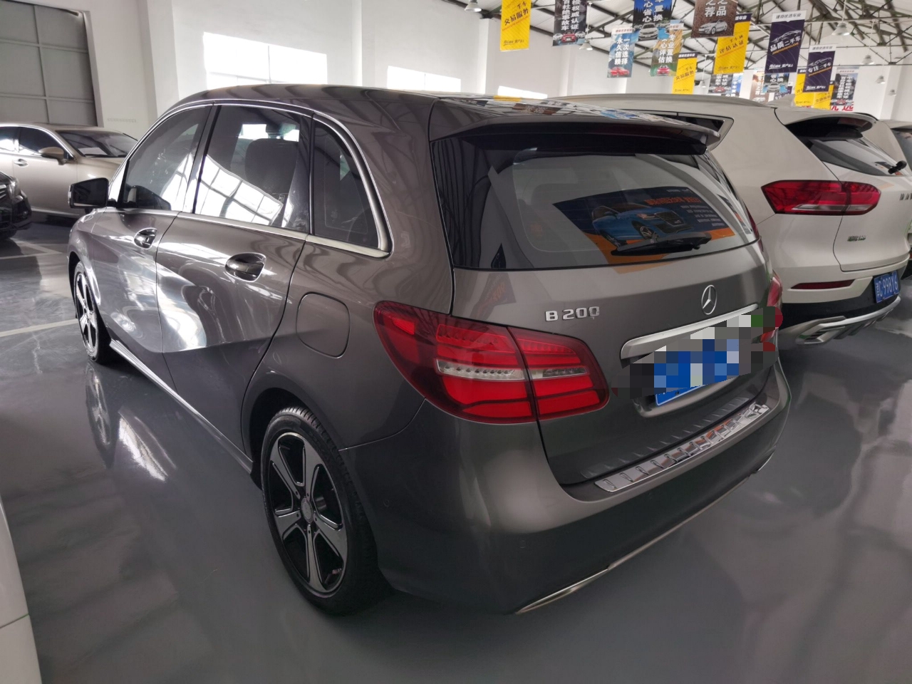 Used Mercedes-Benz B-Class 2015 B 200 Luxury Model Rear Left 45 Deg