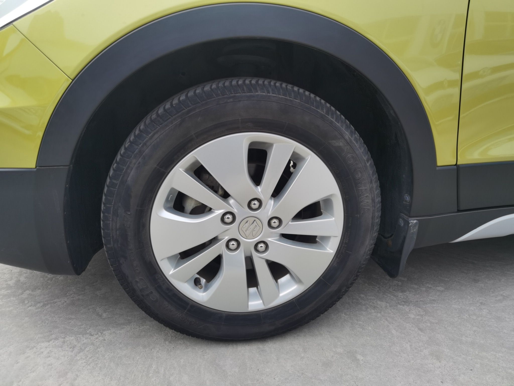 Used Suzuki S-Cross 2014 1.6L CVT Two-Wheel Drive Elite Version
