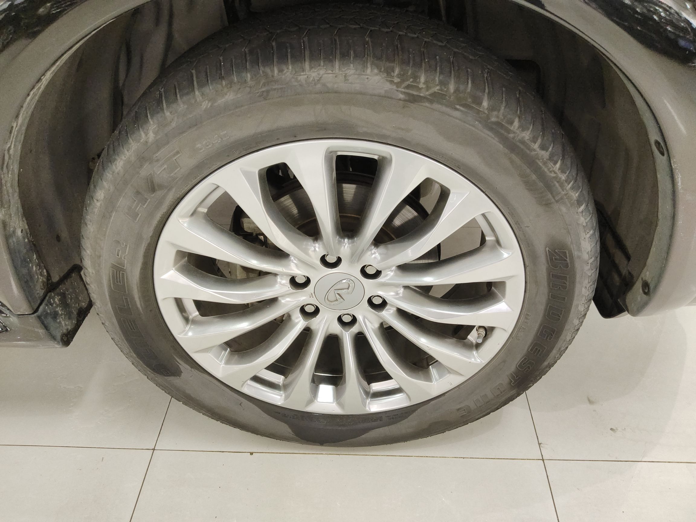 Used Infiniti QX80 2016 5.6L 4WD