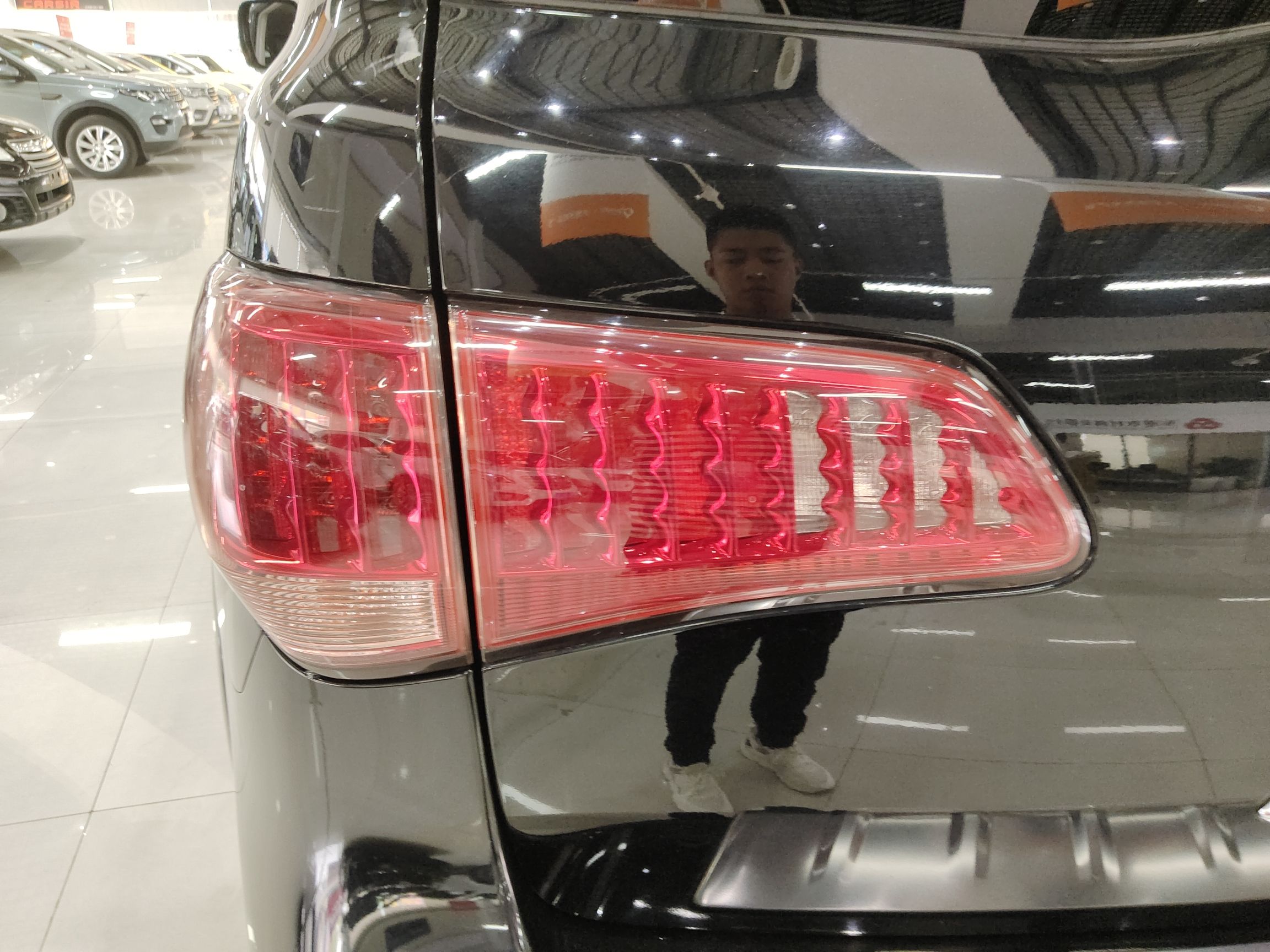 Used Infiniti QX80 2016 5.6L 4WD