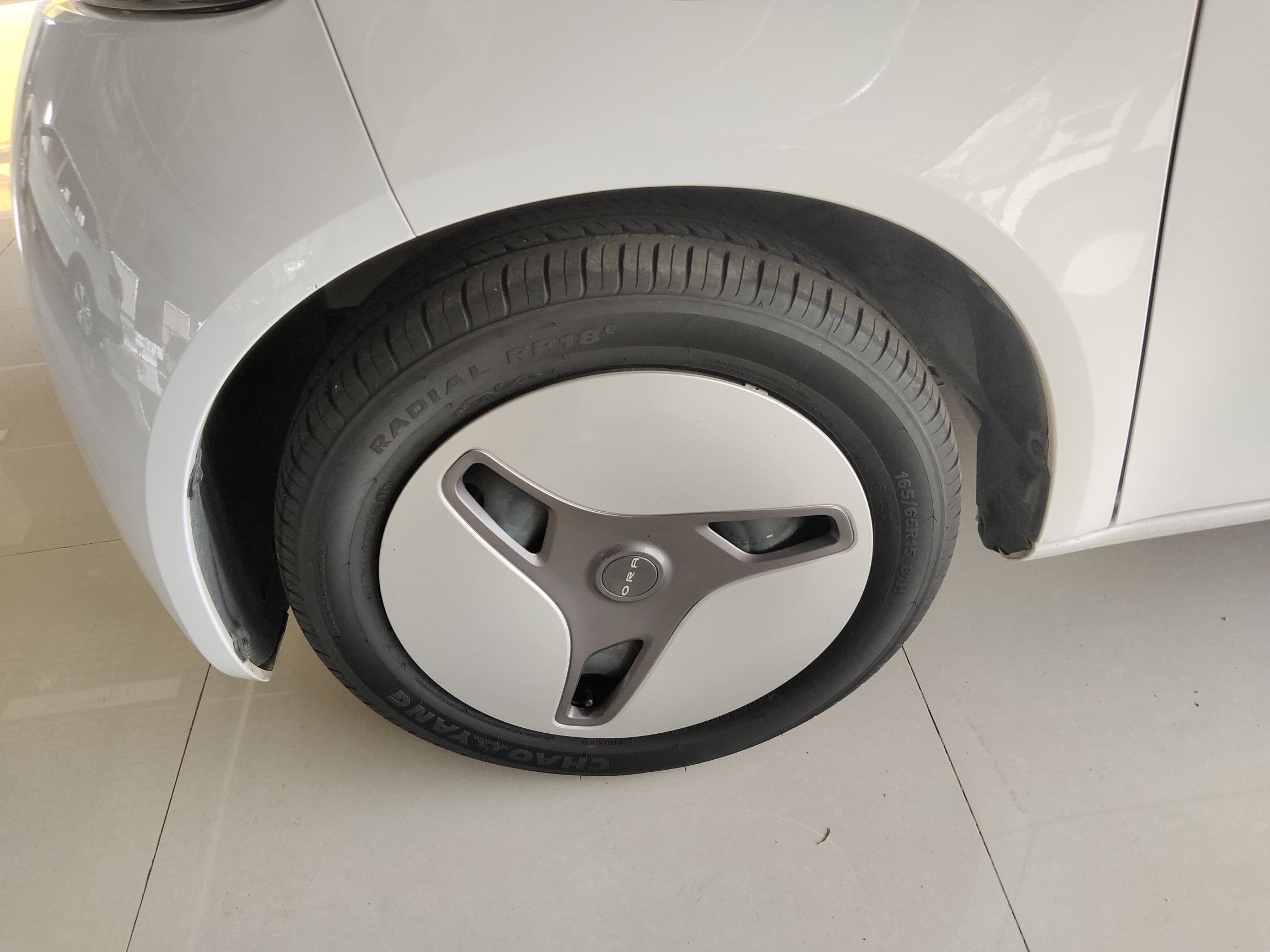 Used ORA White Cat 2020 360 km Luxury Version Left Front Wheel Hub