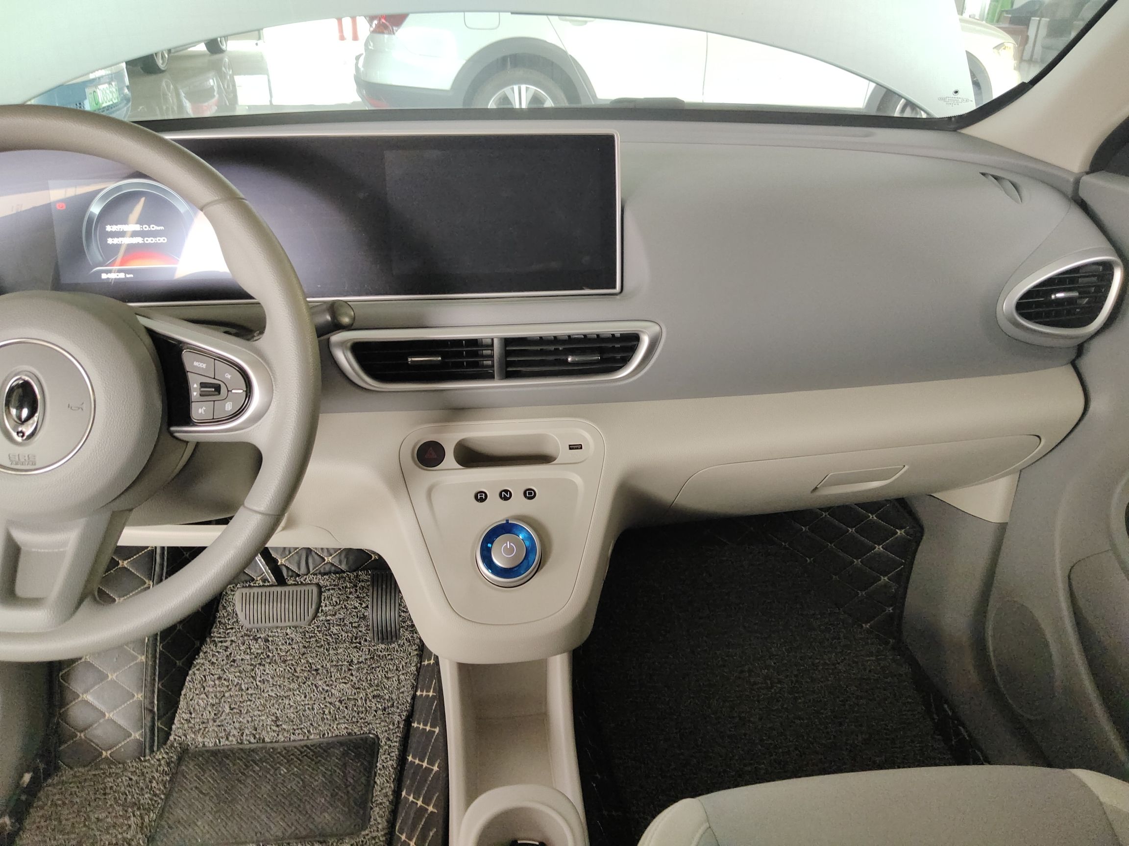 Used ORA White Cat 2020 360 km Luxury Version Audio And AC Panel