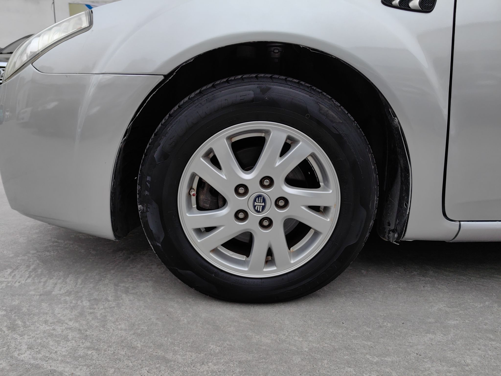 Used Bestune B50 2012 1.6L manual sunroof version
