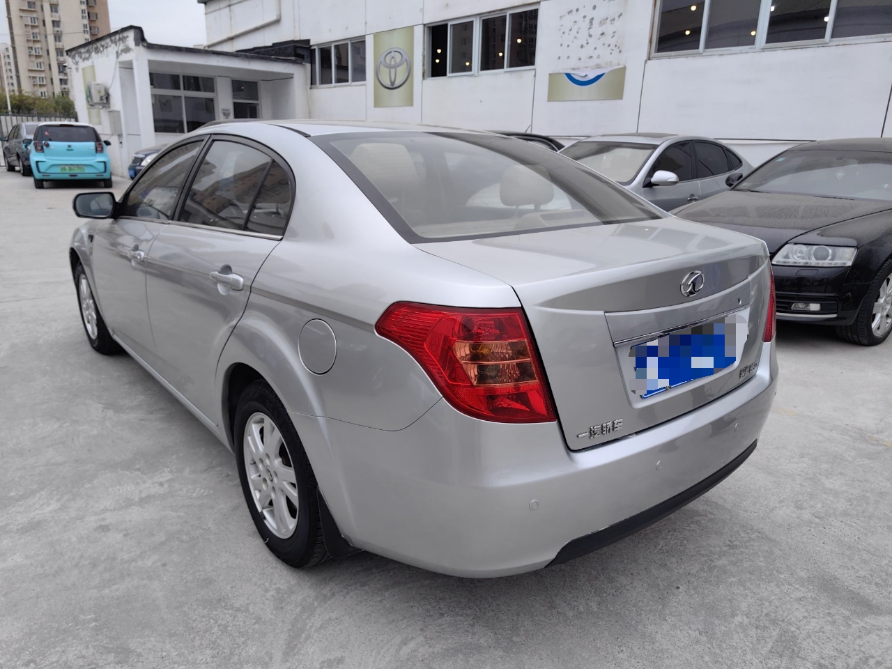 Used Bestune B50 2012 1.6L manual sunroof version
