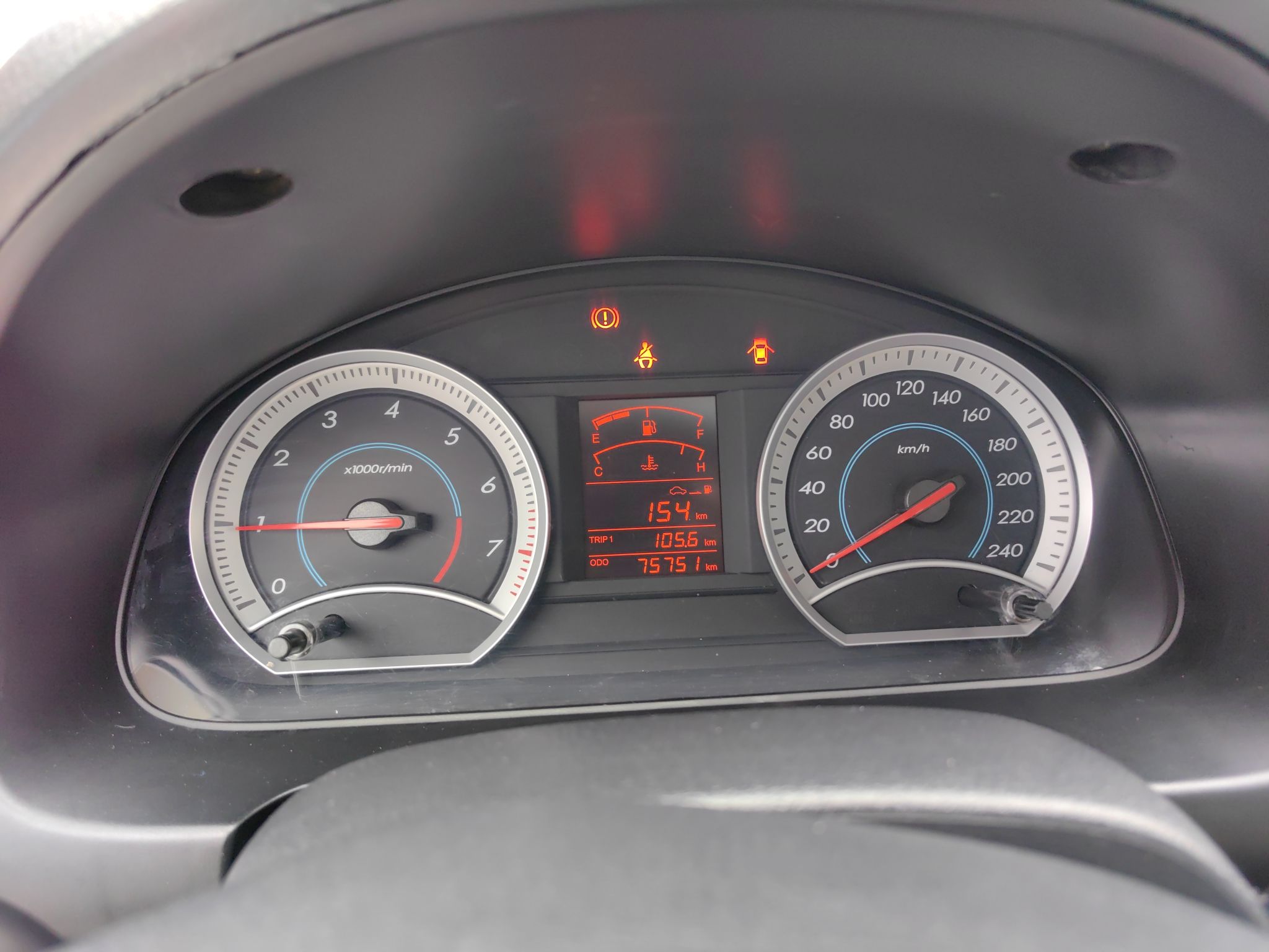 Used Bestune B50 2012 1.6L manual sunroof version
