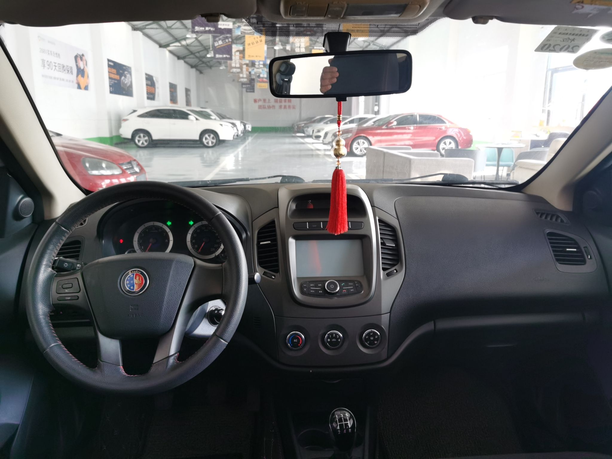Used Geely Auto Diamond 2014 Sedan 1.5L Manual Luxury Model
