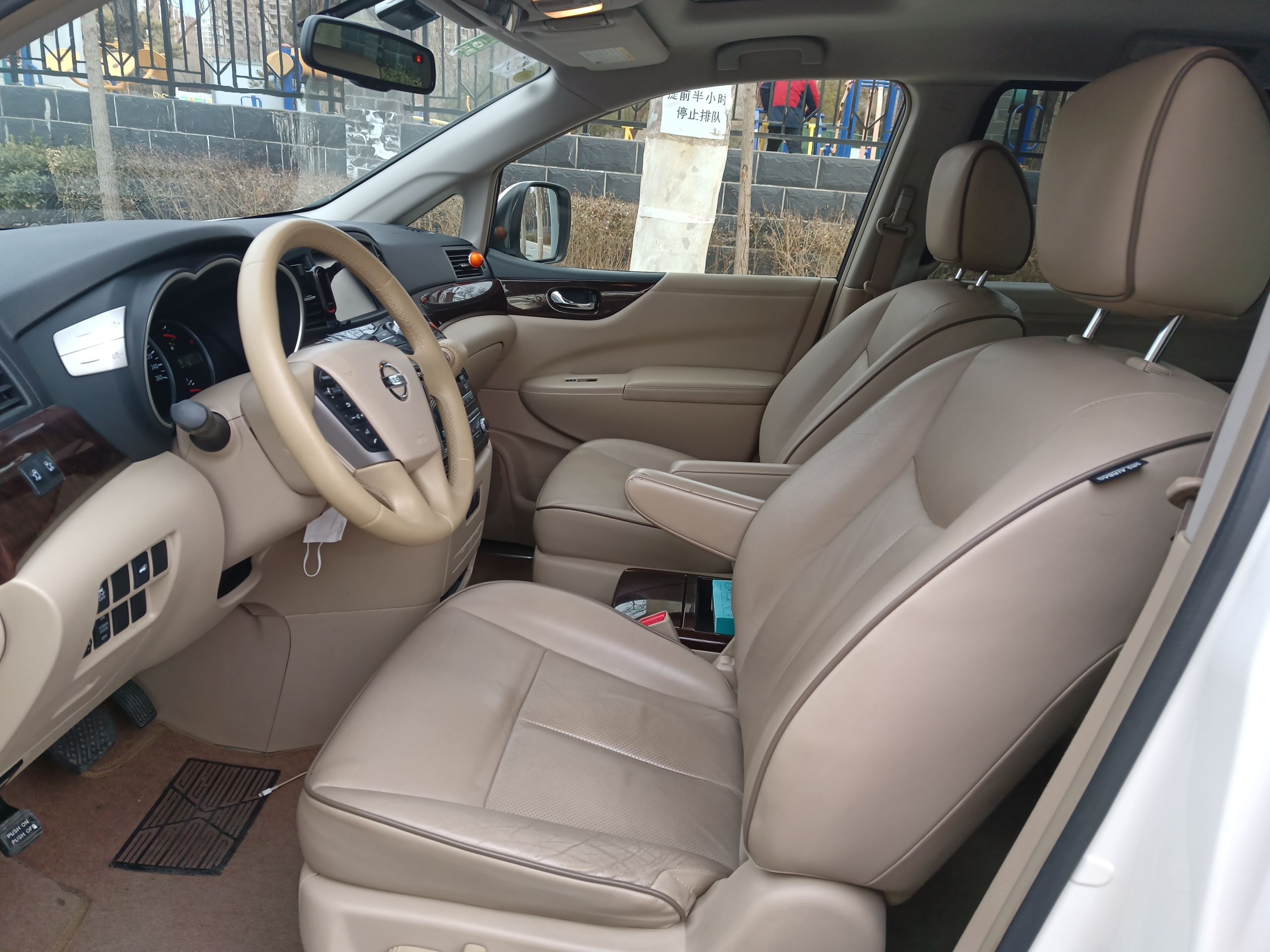 Used Nissan Quest 2013 3.5L SL
