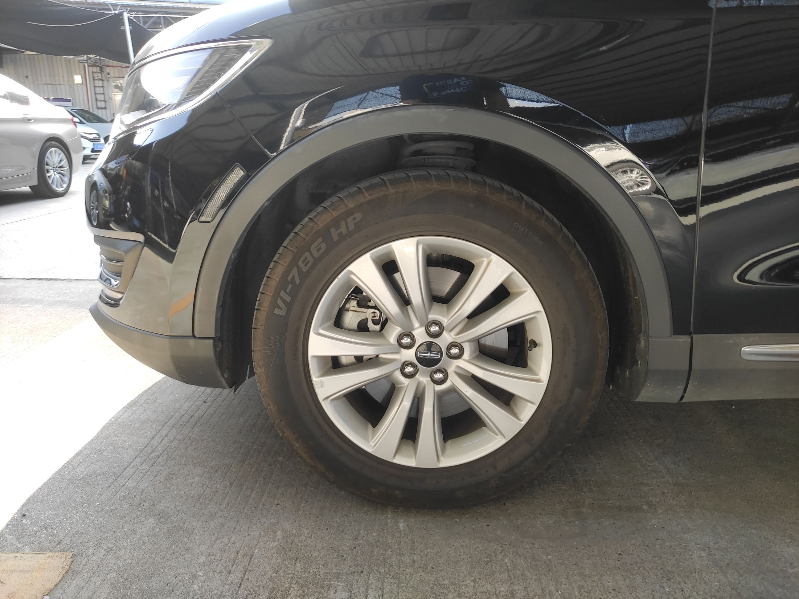 Used Lincoln MKX 2017 2.0T Two-Wheel Drive Deluxe Edition

