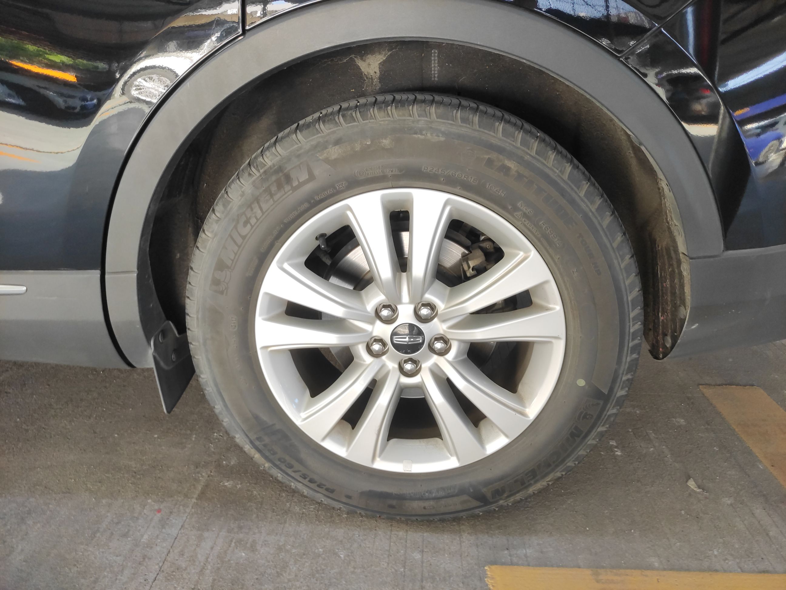 Used Lincoln MKX 2017 2.0T Two-Wheel Drive Deluxe Edition
