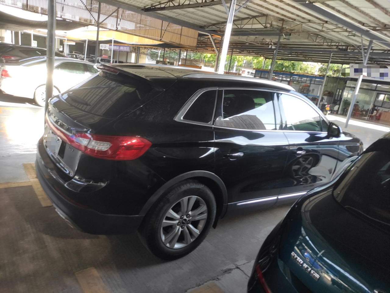 Used Lincoln MKX 2017 2.0T Two-Wheel Drive Deluxe Edition
