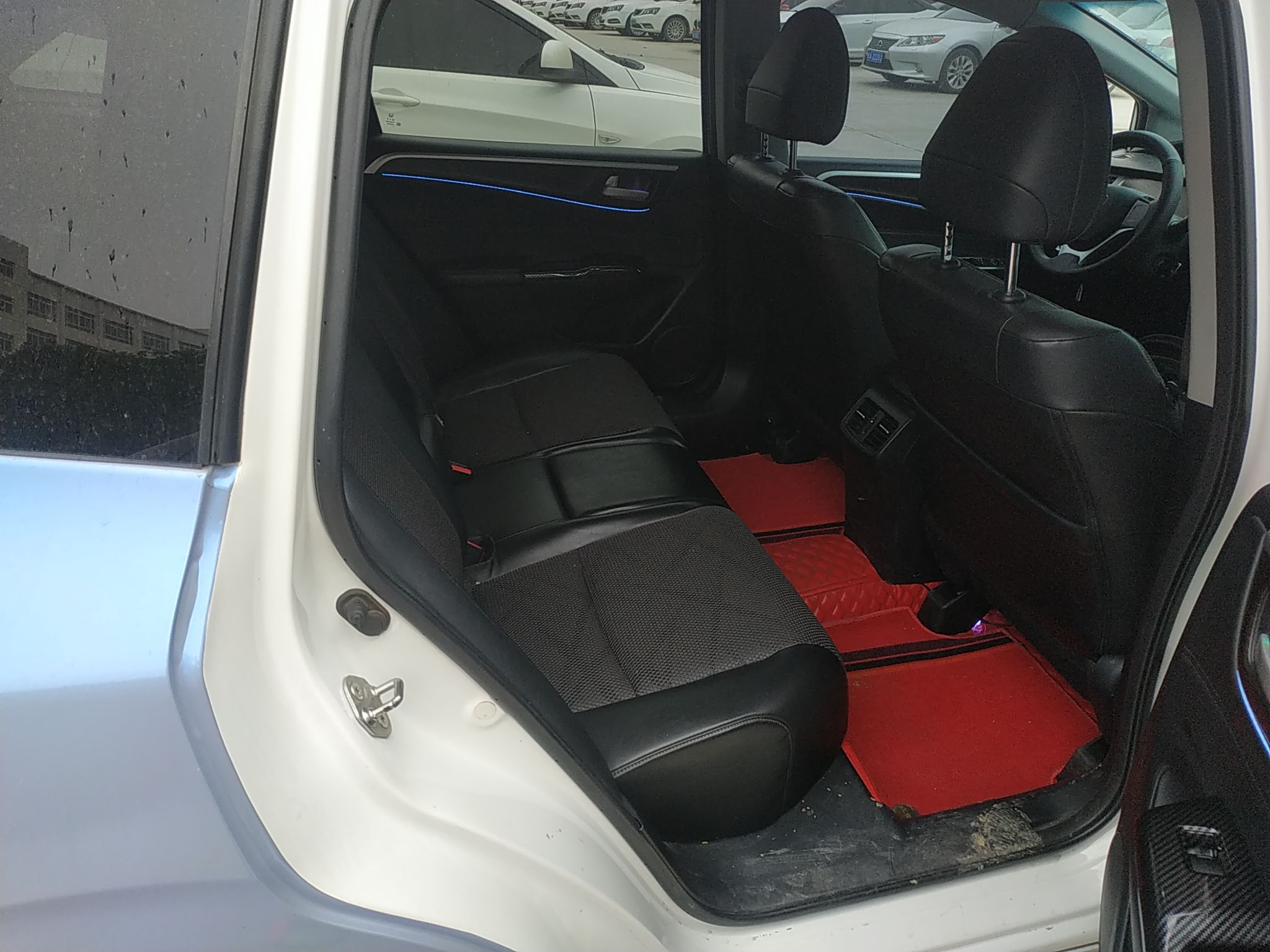 Used Honda Jade 2013 1.8L automatic Comfort version 5 seats
