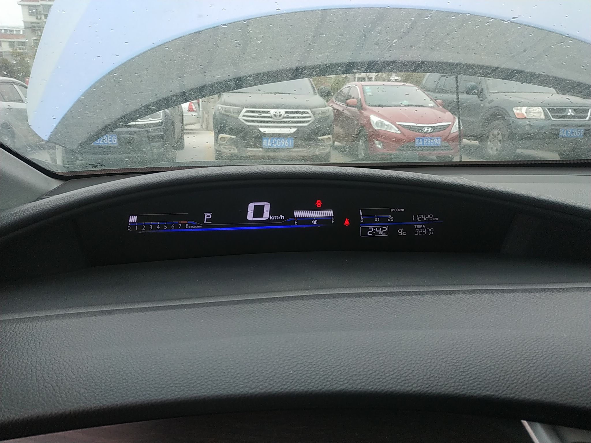 Used Honda Jade 2013 1.8L automatic Comfort version 5 seats
