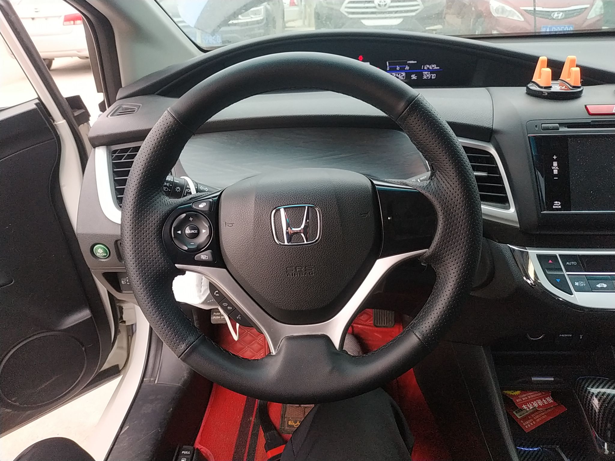 Used Honda Jade 2013 1.8L automatic Comfort version 5 seats
