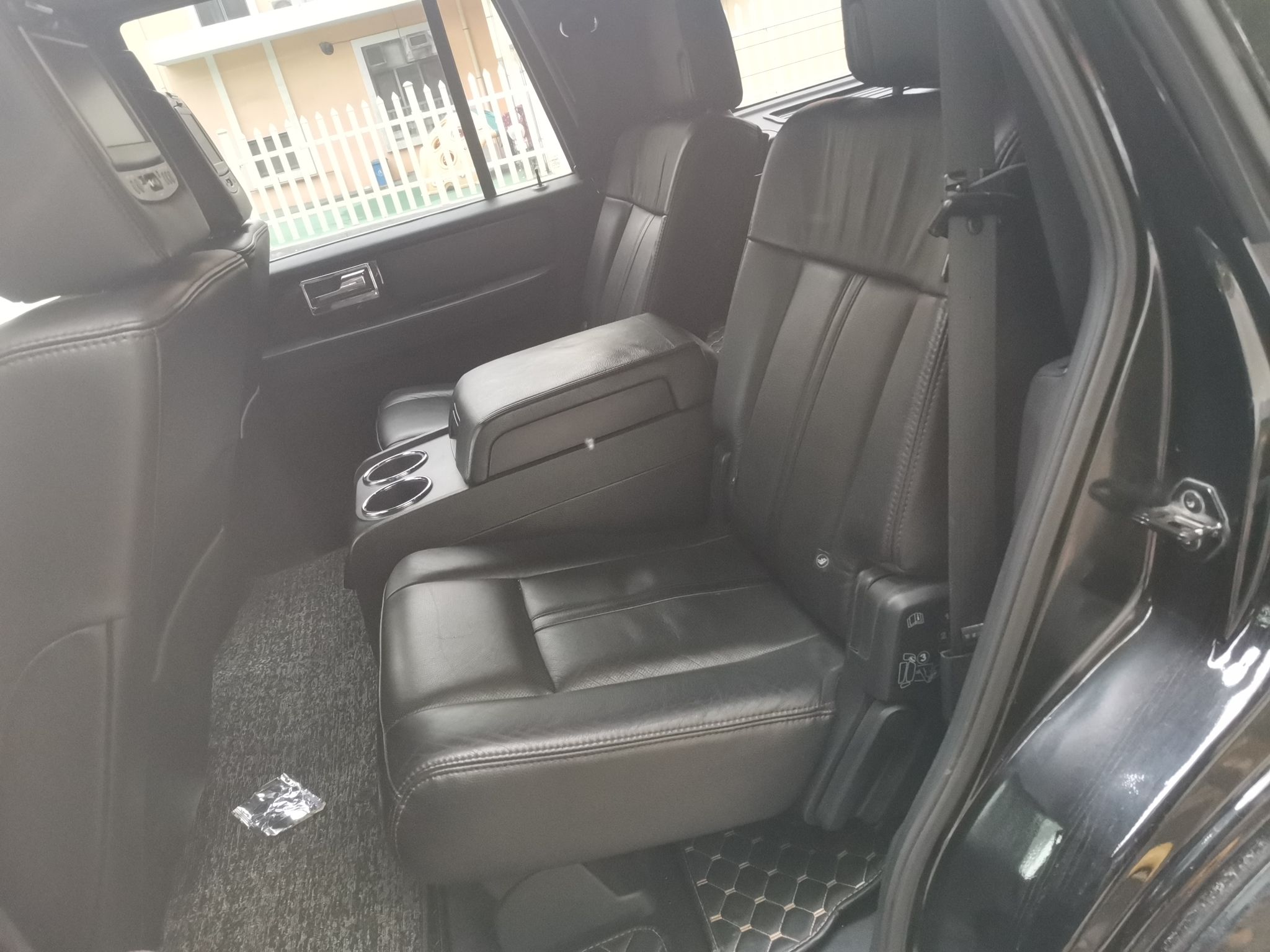 Used Lincoln Navigator 2016 3.5T AWD Left Rear Seat