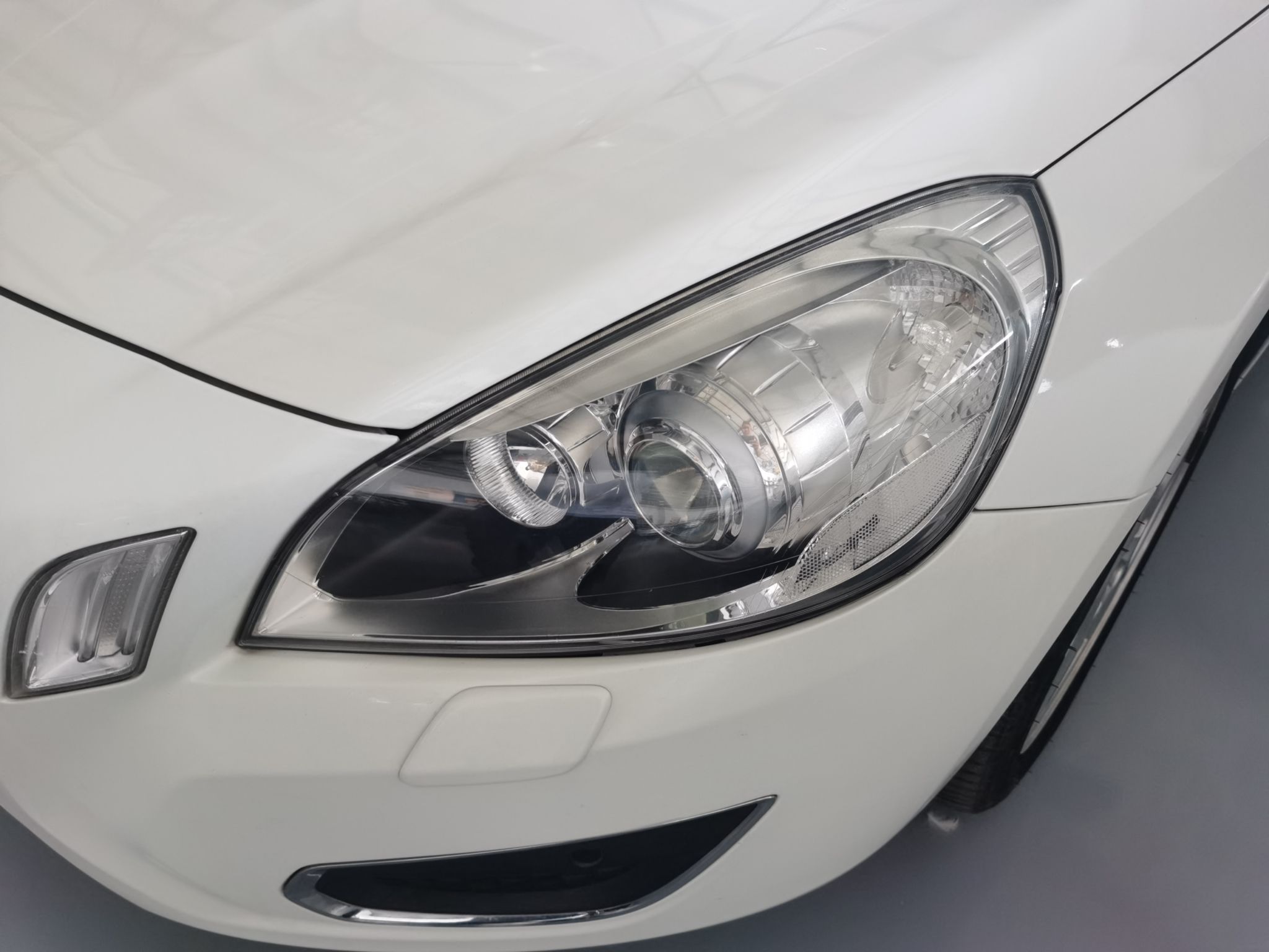 Used Volvo V60 2013 T5 Zhiya Edition